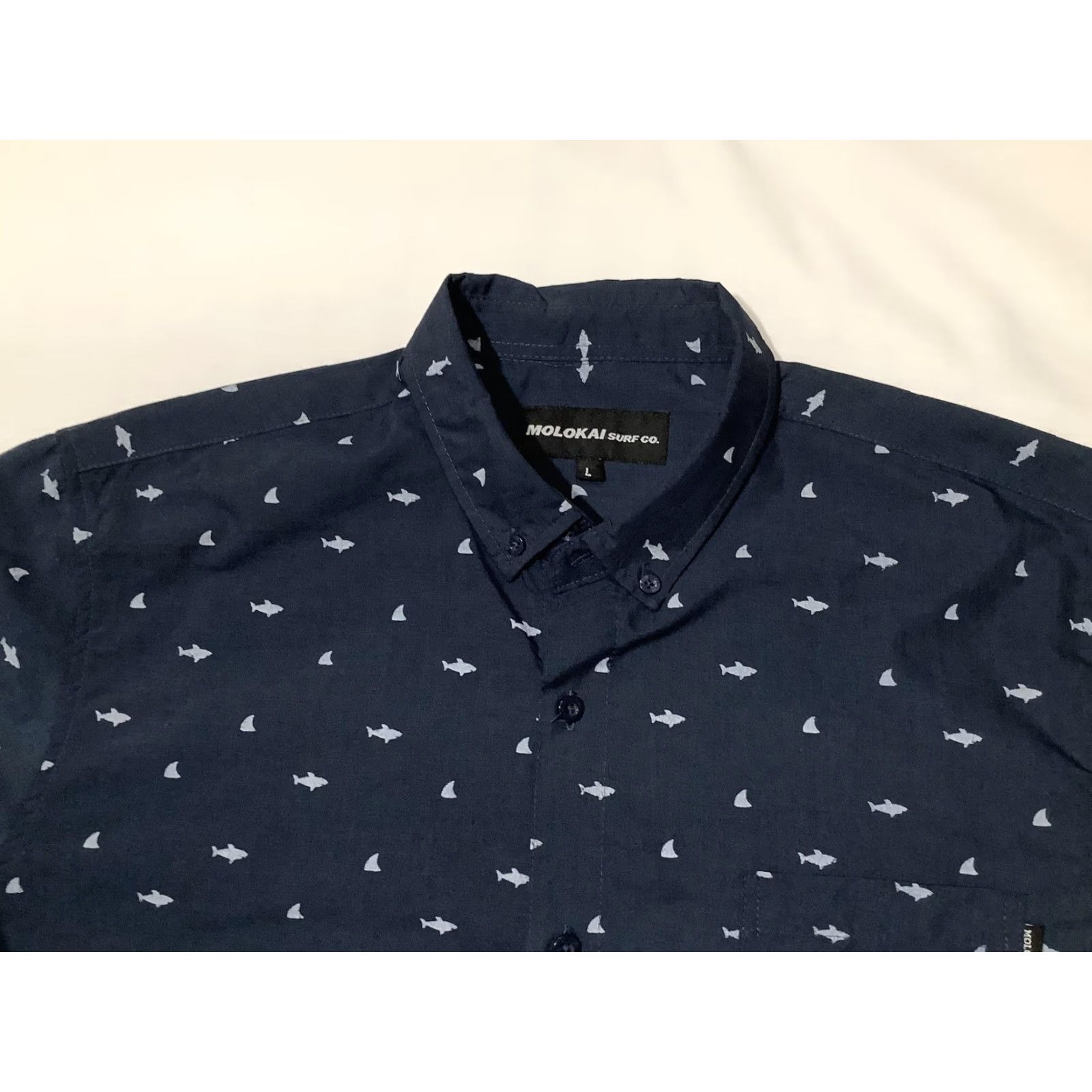 CO Molokai Surf Co Shirt Mens L Blue Shark Print Short Sleeve Button Front Size US L / EU 52-54 / 3 - 2 Thumbnail