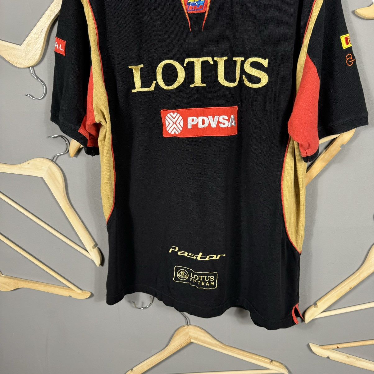 Vintage Vintage Lotus Renault F-1 Team Official Racing Polo Size US XXL / EU 58 / 5 - 8 Thumbnail