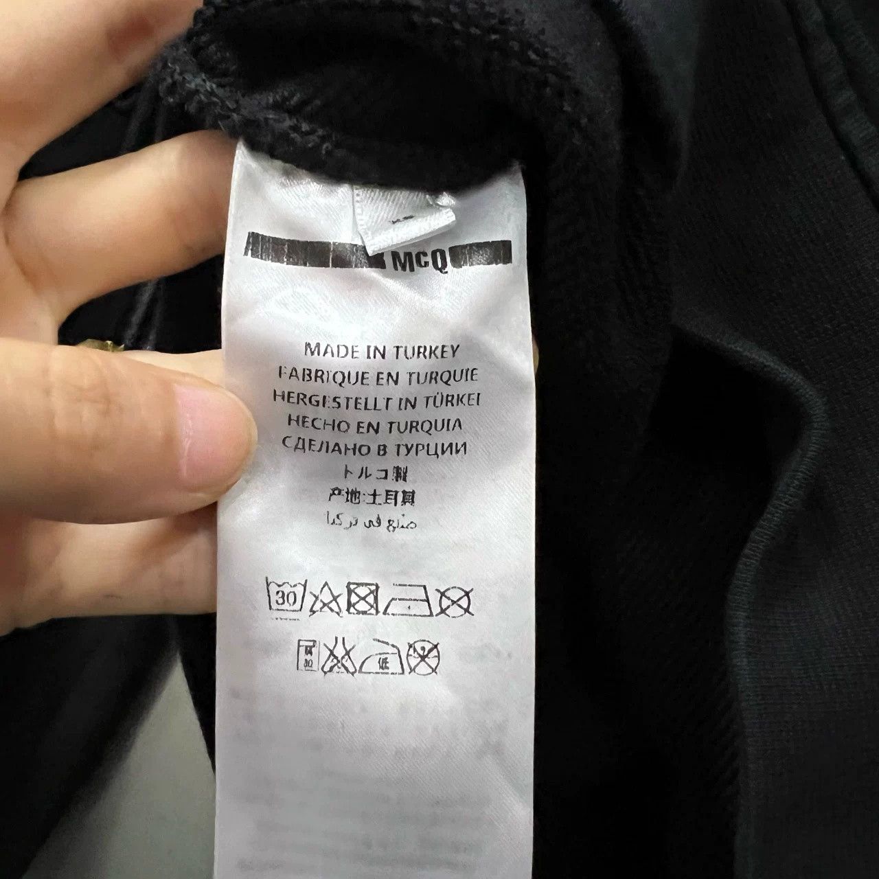 Alexander McQueen Alexander McQueen Black Logo Sweatshirt Size US XS / EU 42 / 0 - 4 Thumbnail
