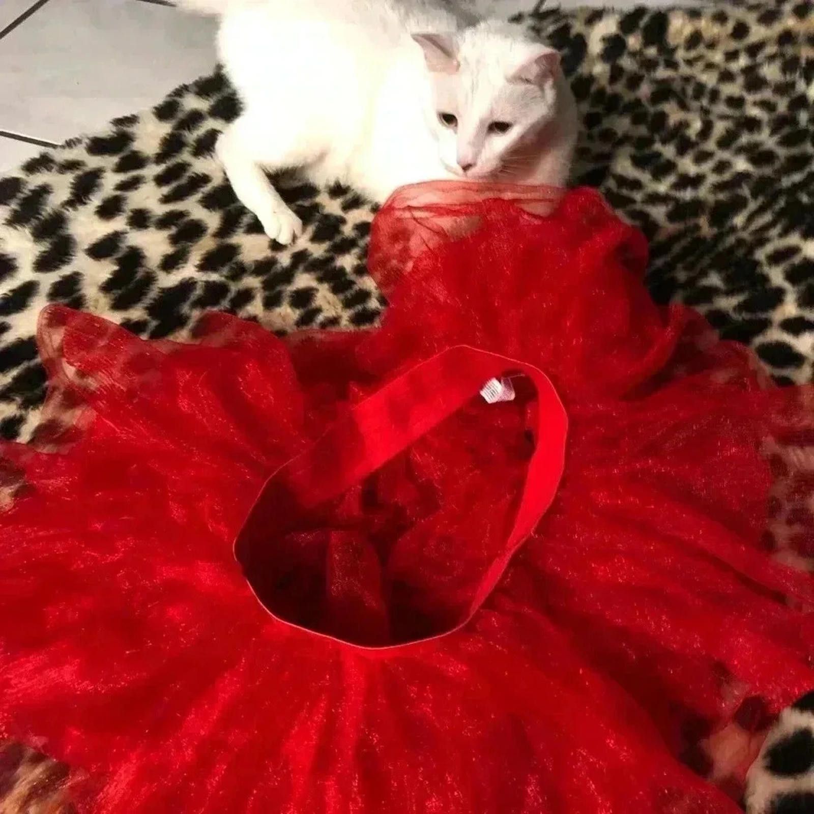Designer Red tutu Halloween Size 30" / US 8 / IT 44 - 4 Thumbnail