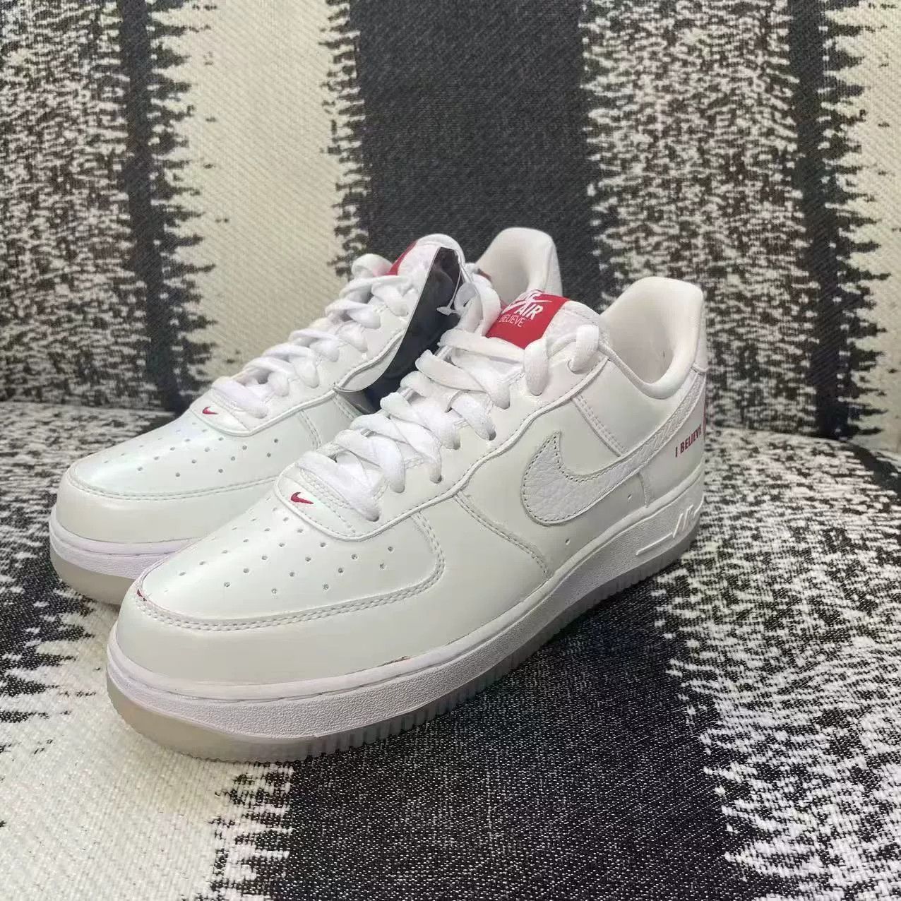 Nike Nike AIR FORCE 1 Red Lowtop Sneakers 7.5 Men Size US 7.5 / EU 40-41 - 1 Thumbnail