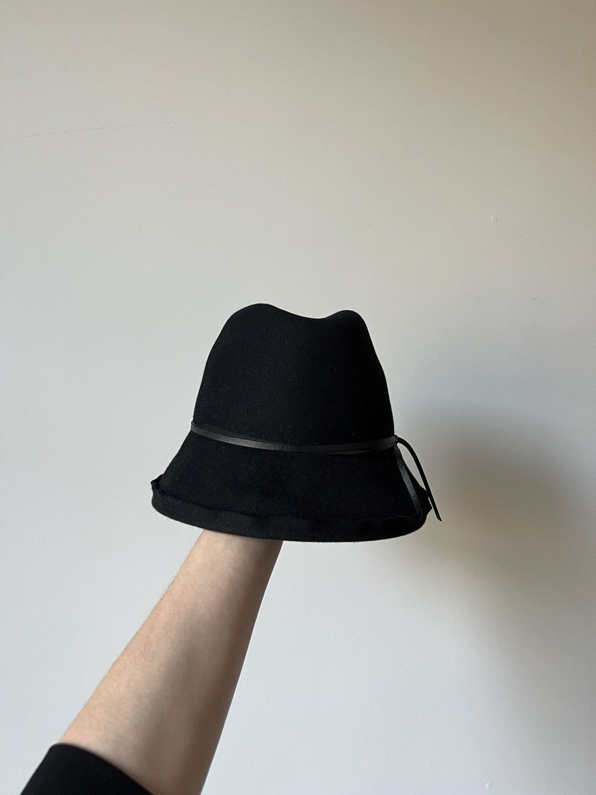 image of Yohji Yamamoto Iconic Yohji Hat in Black, Men's