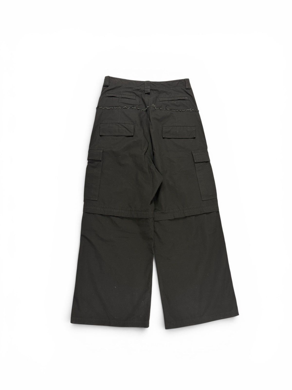 Balenciaga Balenciaga Cut Up Cargo Black Ripstop Pants Size US 32 / EU 48 - 2 Thumbnail