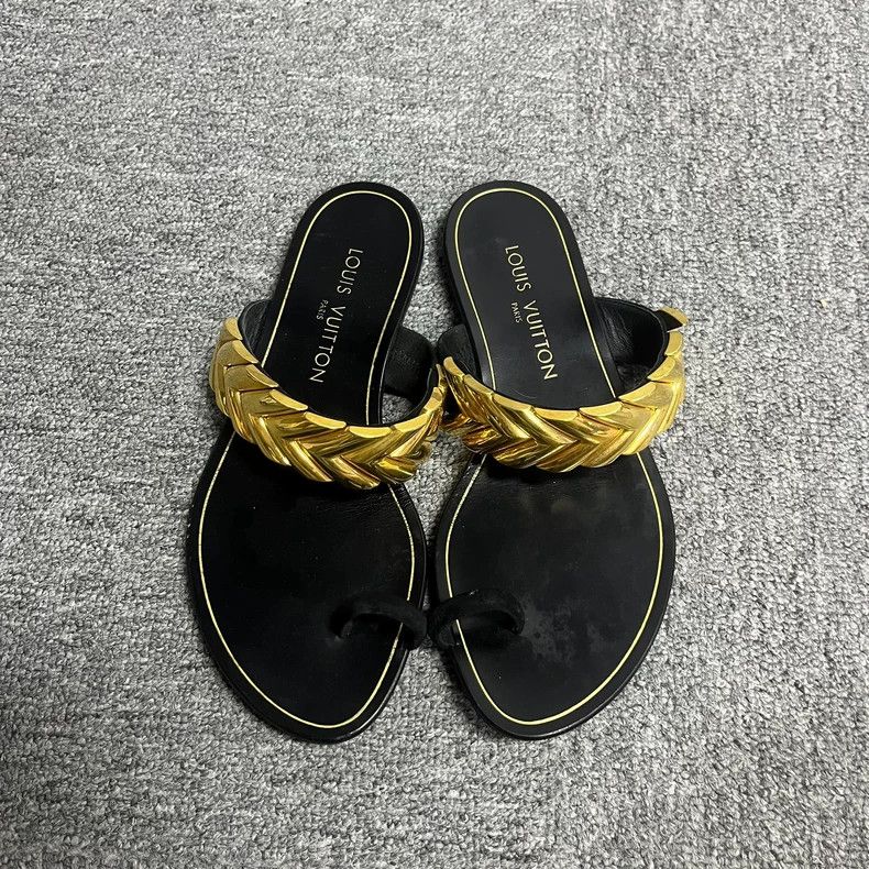 Louis Vuitton Louis Vuitton Logo Flippers in Black Solid Metallic Wave s Size US 5.5 / IT 35.5 - 1 Thumbnail