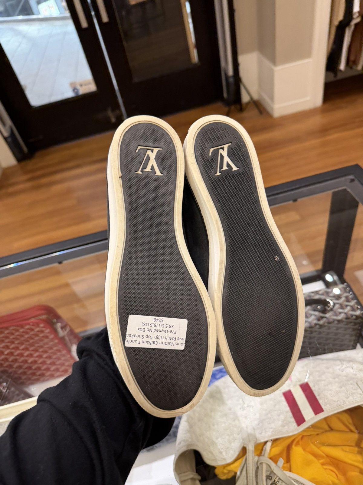 Louis Vuitton Louis Vuitton Punchy Love patch high-top Sneaker Size US 8.5 / IT 38.5 - 7 Thumbnail