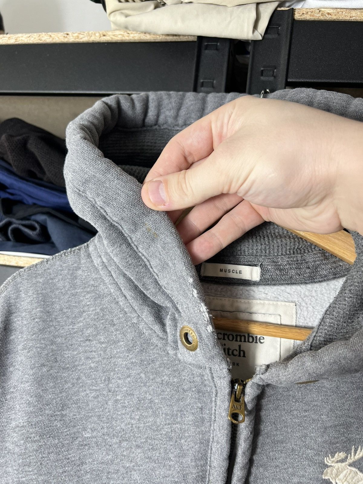 Abercrombie & Fitch Vintage Abercrombie & Fitch Moose Zip Hoodie Grey Size XL Size US XL / EU 56 / 4 - 9 Thumbnail