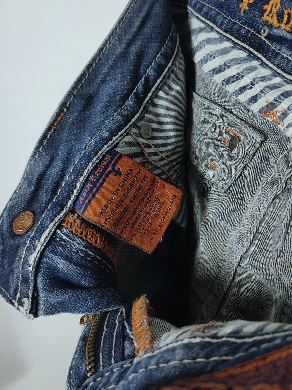 Rock Revival Y2K Rock Revival Rhinestones Embroidered Denim Jeans Size 27" / US 4 / IT 40 - 9 Thumbnail