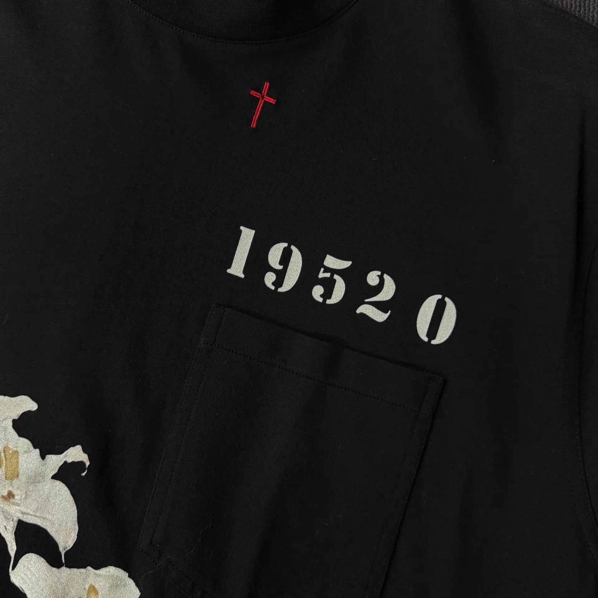 Givenchy GIVENCHY Lily Black Short Sleeve Q10 Size US XS / EU 42 / 0 - 5 Thumbnail