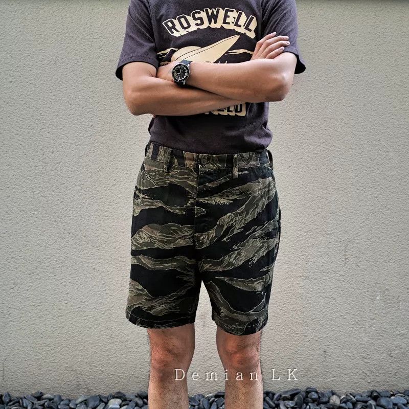 Freewheelers Freewheelers Tiger Camouflage Cargo Shorts Size US 34 / EU 50 - 1 Thumbnail