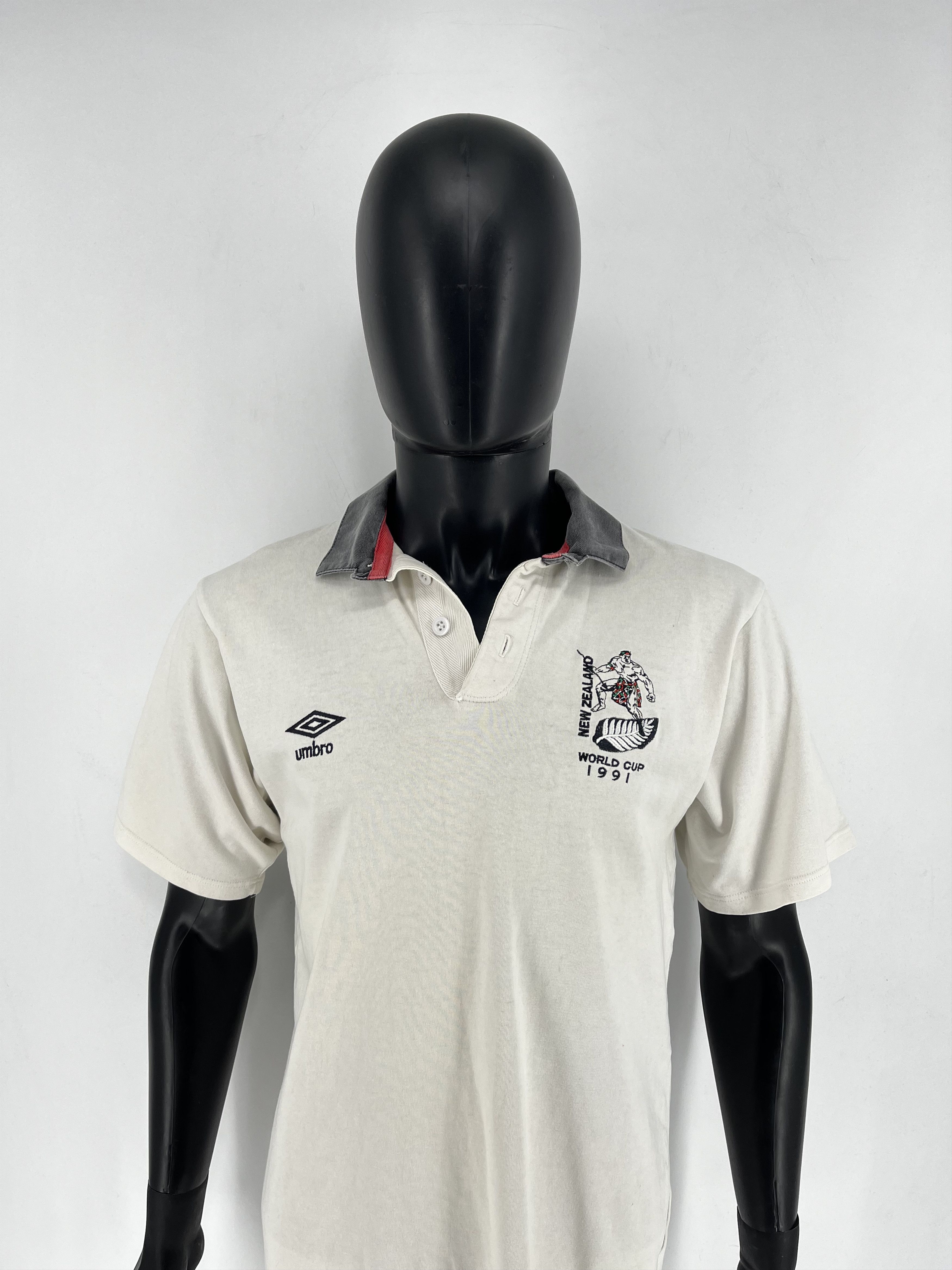 Umbro Umbro New Zealand Rugby Union World Cup 1991 Supporters Size US L / EU 52-54 / 3 - 6 Thumbnail