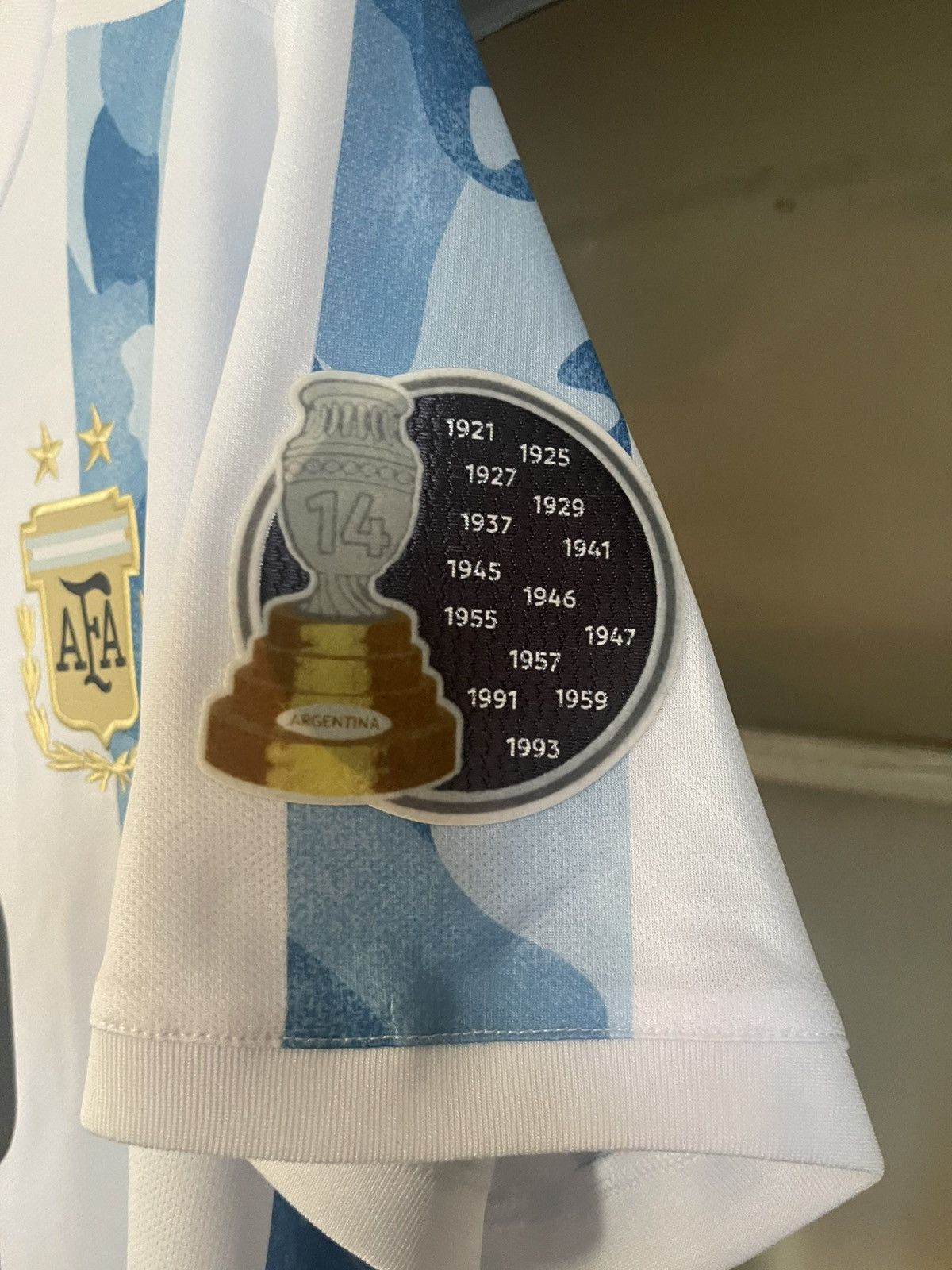 Adidas 2021 Argentina Messi jersey Size US M / EU 48-50 / 2 - 3 Thumbnail
