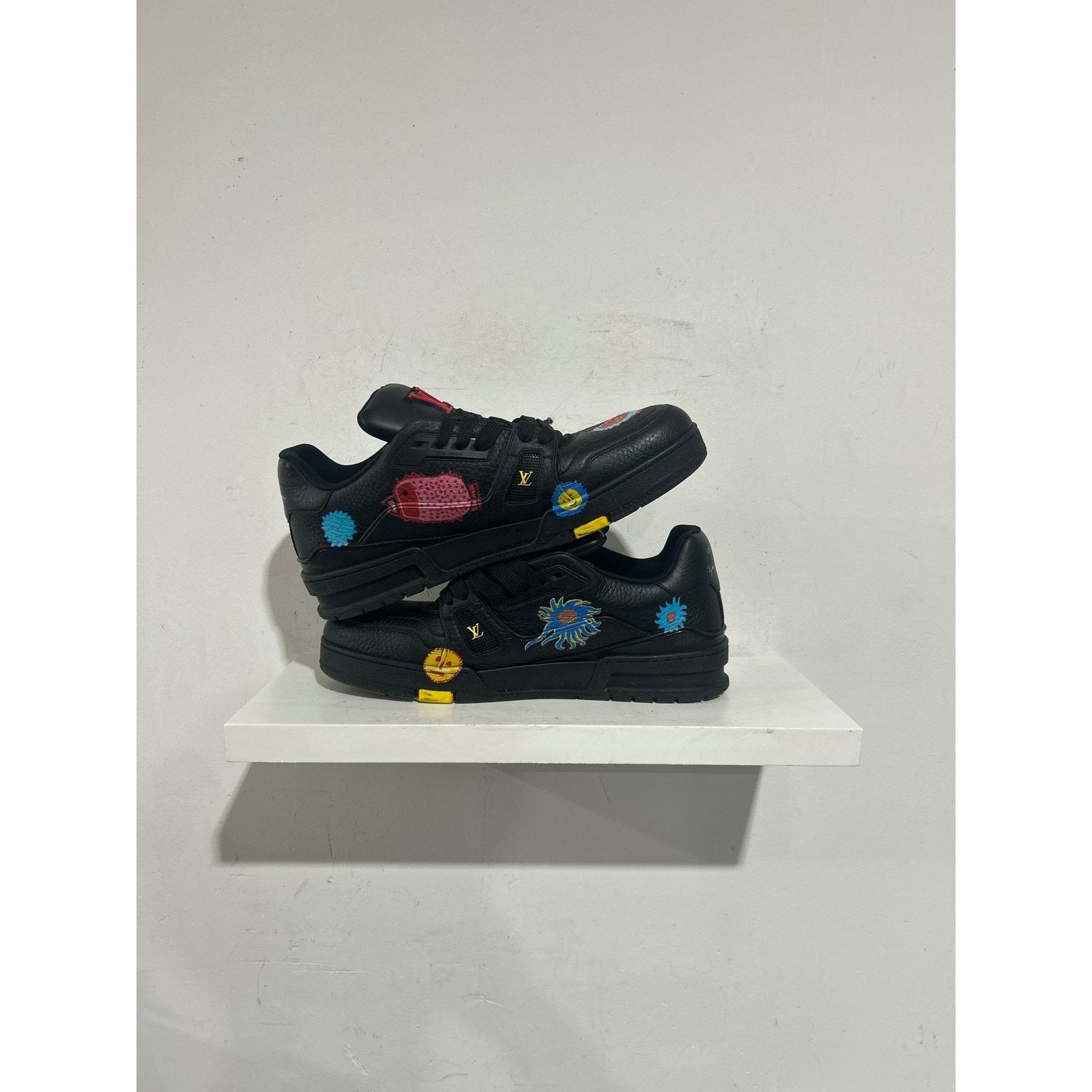 Louis Vuitton LOUIS VUITTON YAYOI KUSAMA BLK TRAINER SIZE 8.5 US PREOWNED Size US 8.5 / EU 41-42 - 2 Thumbnail