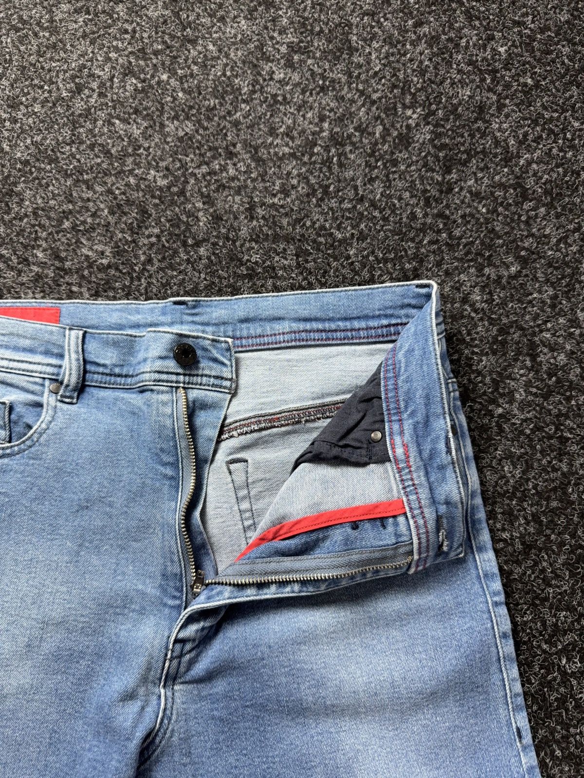 Diesel Luxury Diesel 00s Cropped Jeans Light Wash Distressed Denim Size 26" / US 2 / IT 38 - 7 Thumbnail