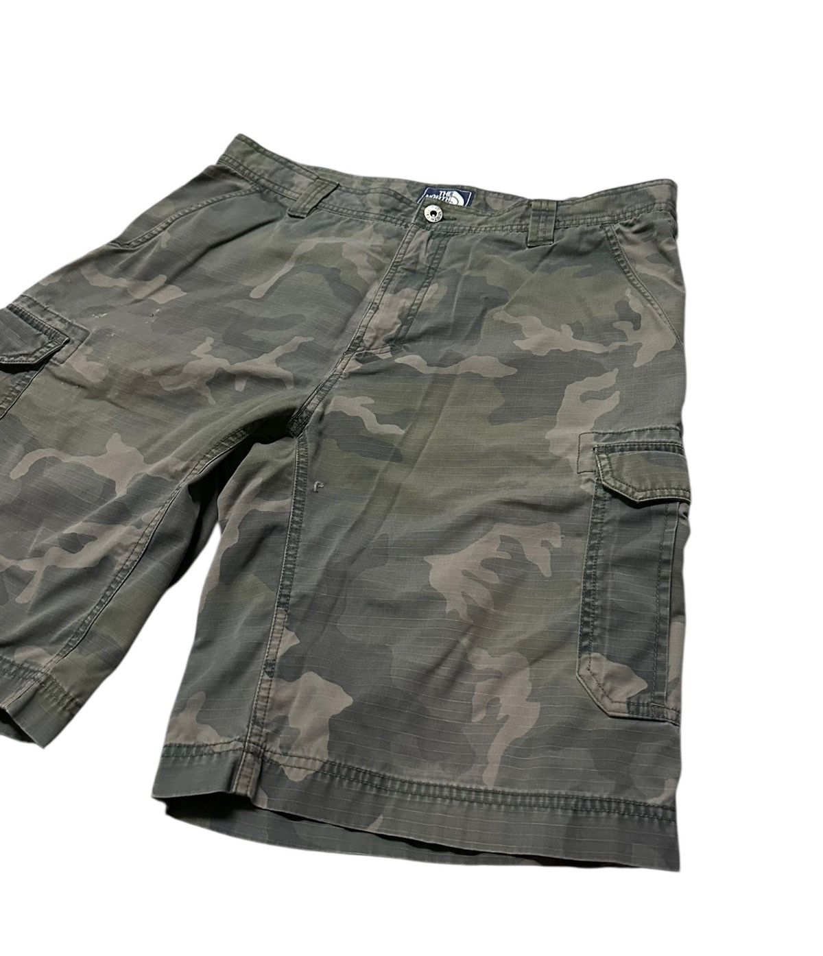 The North Face The north face camo cargo short pants Size US 34 / EU 50 - 3 Thumbnail