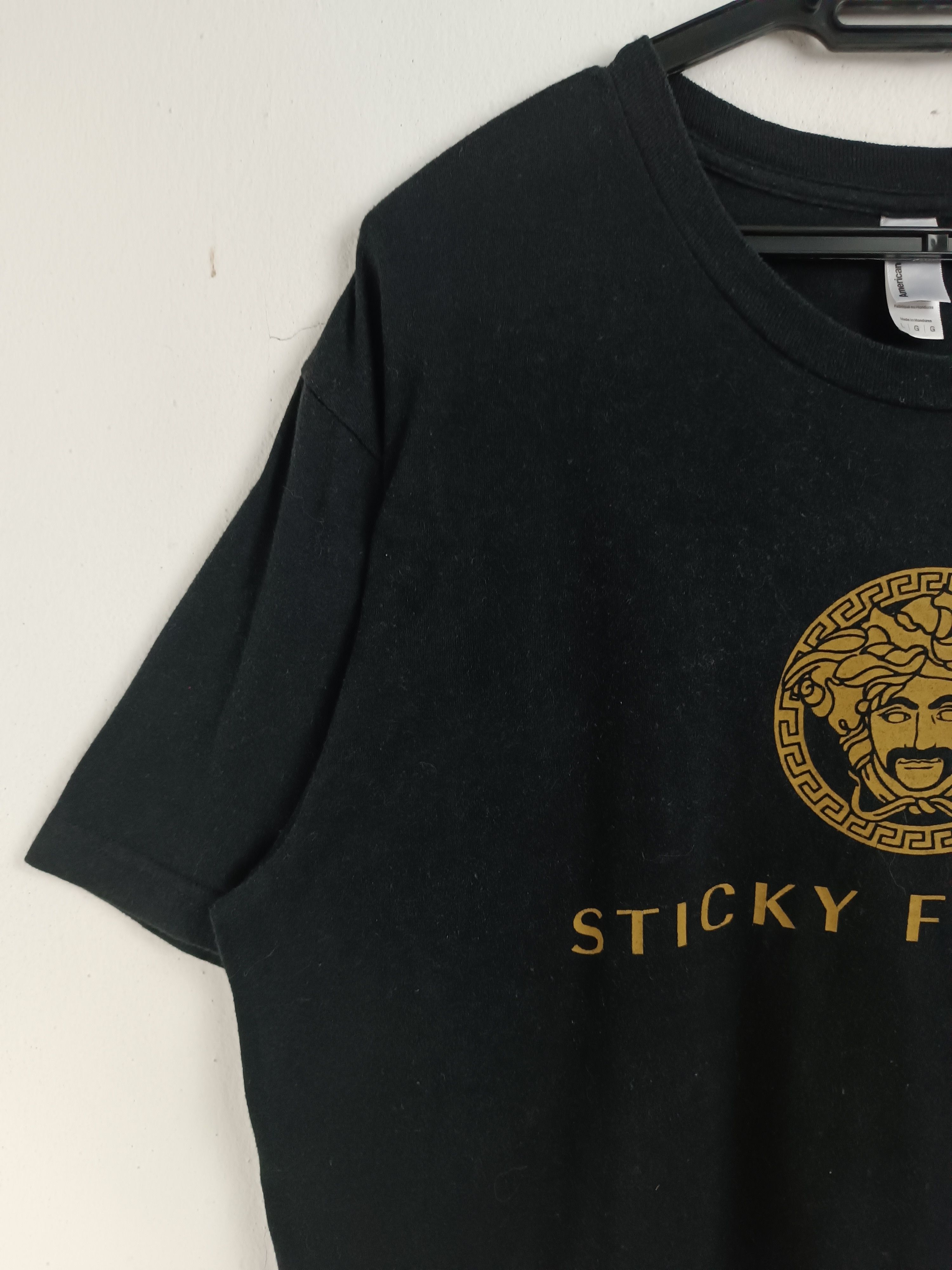 Band Tees VINTAGE STICKY FINGERS WORLD TOUR PARODY DESIGNER VERY RARE Size US L / EU 52-54 / 3 - 5 Thumbnail