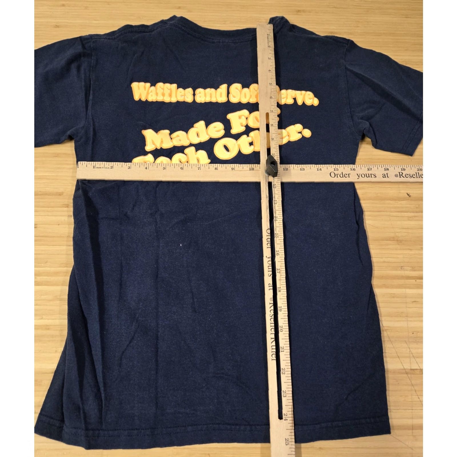 Gildan Dairy Queen DQ Shirt Mens Small Navy Graphic Blue Tee Size US S / EU 44-46 / 1 - 5 Thumbnail