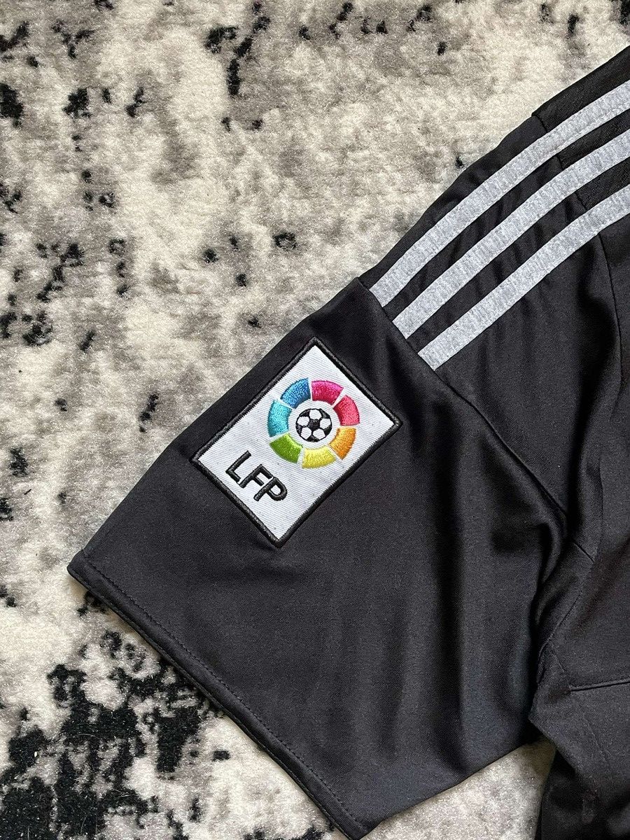 Adidas × Vintage Vintage Jersey Real Madrid Black Kit Block Core Size US M / EU 48-50 / 2 - 6 Thumbnail