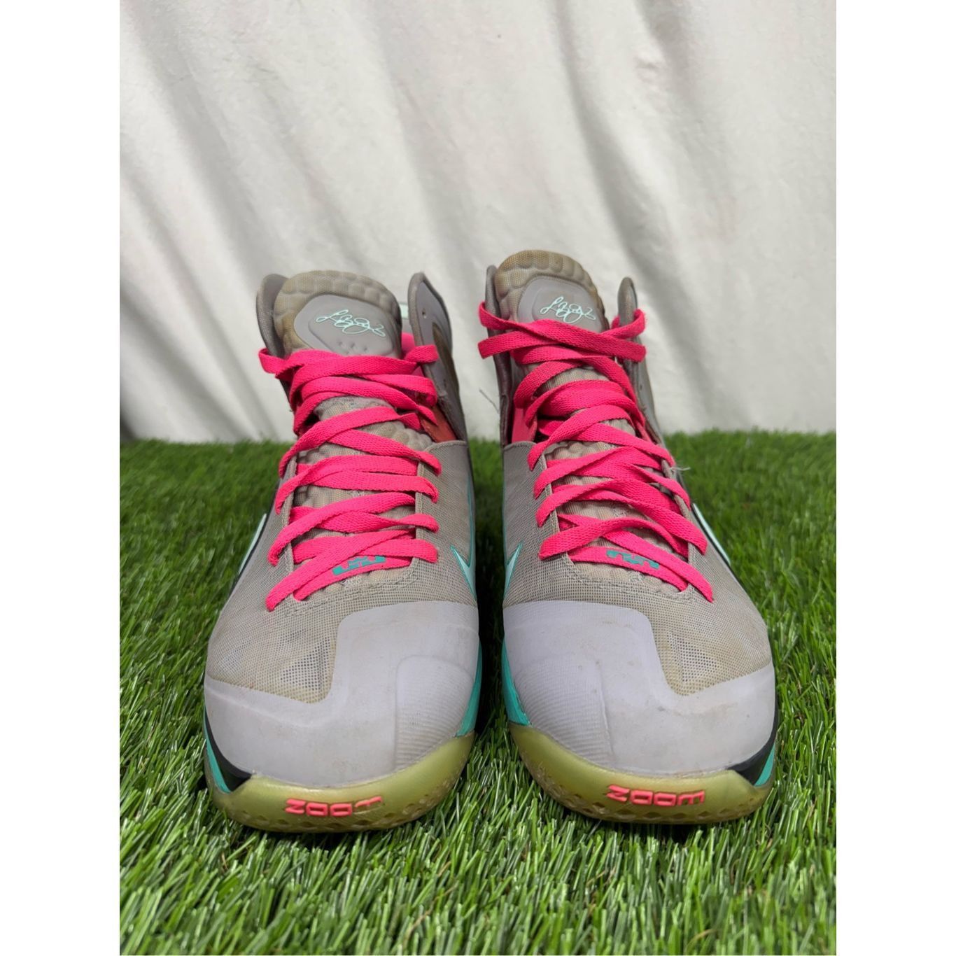Nike Size 9.5 - Nike LeBron 9 P.S. Elite South Beach Grey Suede ( Size US 9.5 / EU 42-43 - 2 Thumbnail