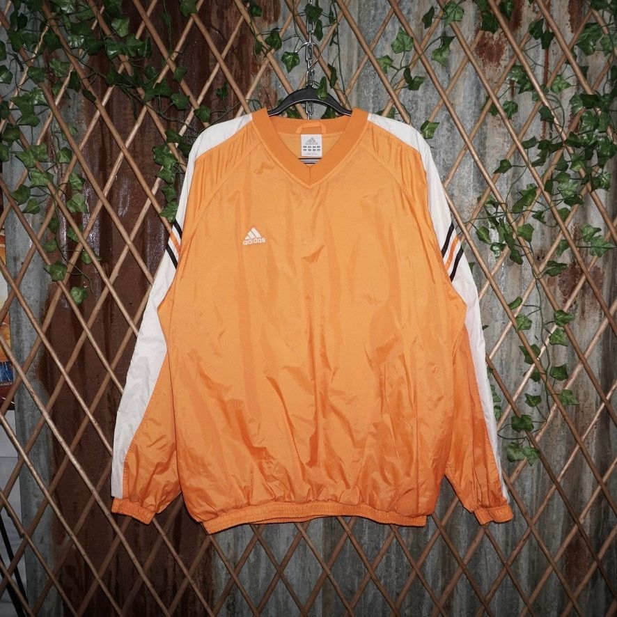 Adidas Large -Vintage Y2K Adidas embroider pullover 00s windbreaker Size US L / EU 52-54 / 3 - 1 Thumbnail