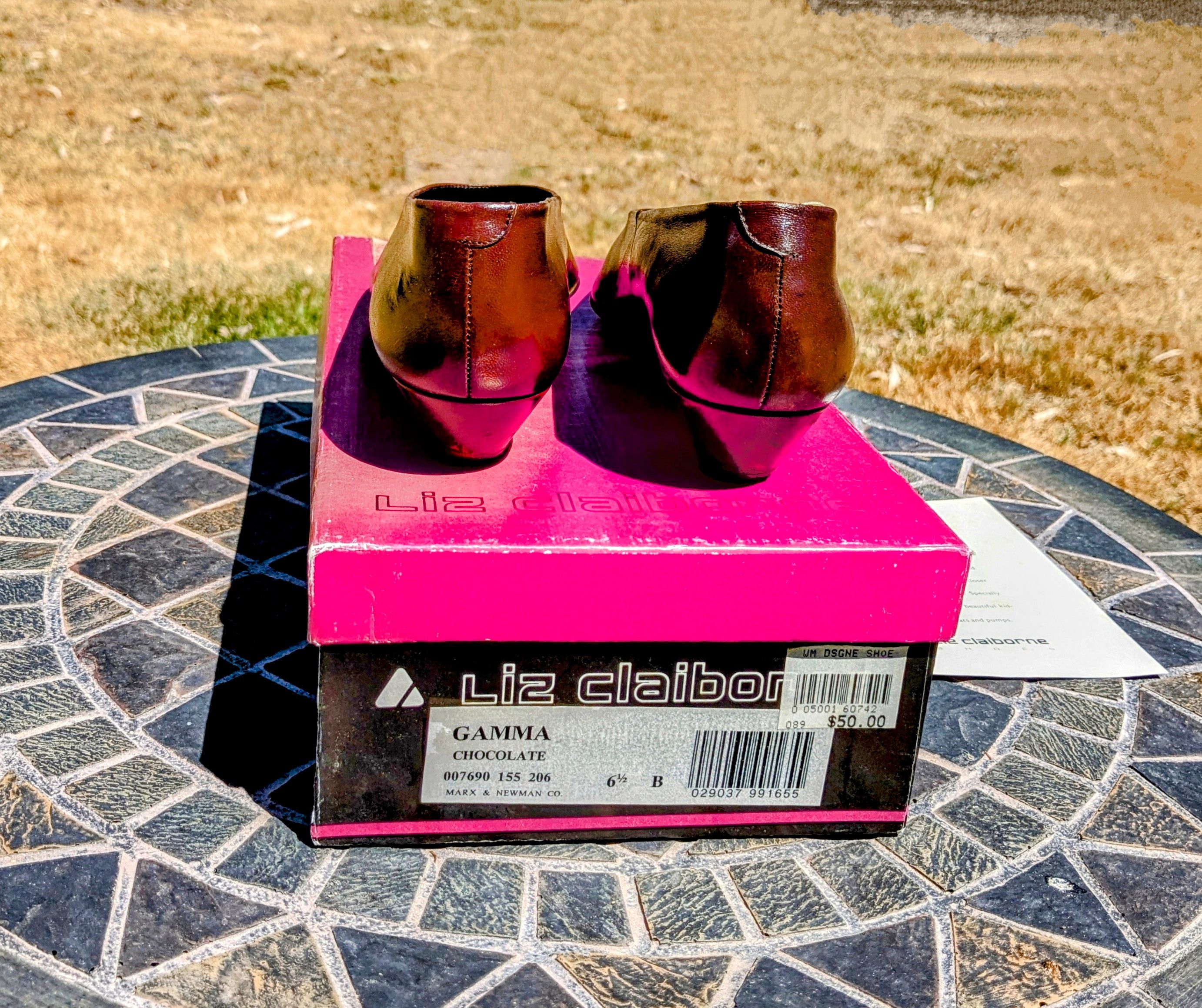 Liz Claiborne VTG Liz Claiborne Gamma Chocolate Spain Heel Pump Shoes Size US 6.5 / IT 36.5 - 6 Thumbnail