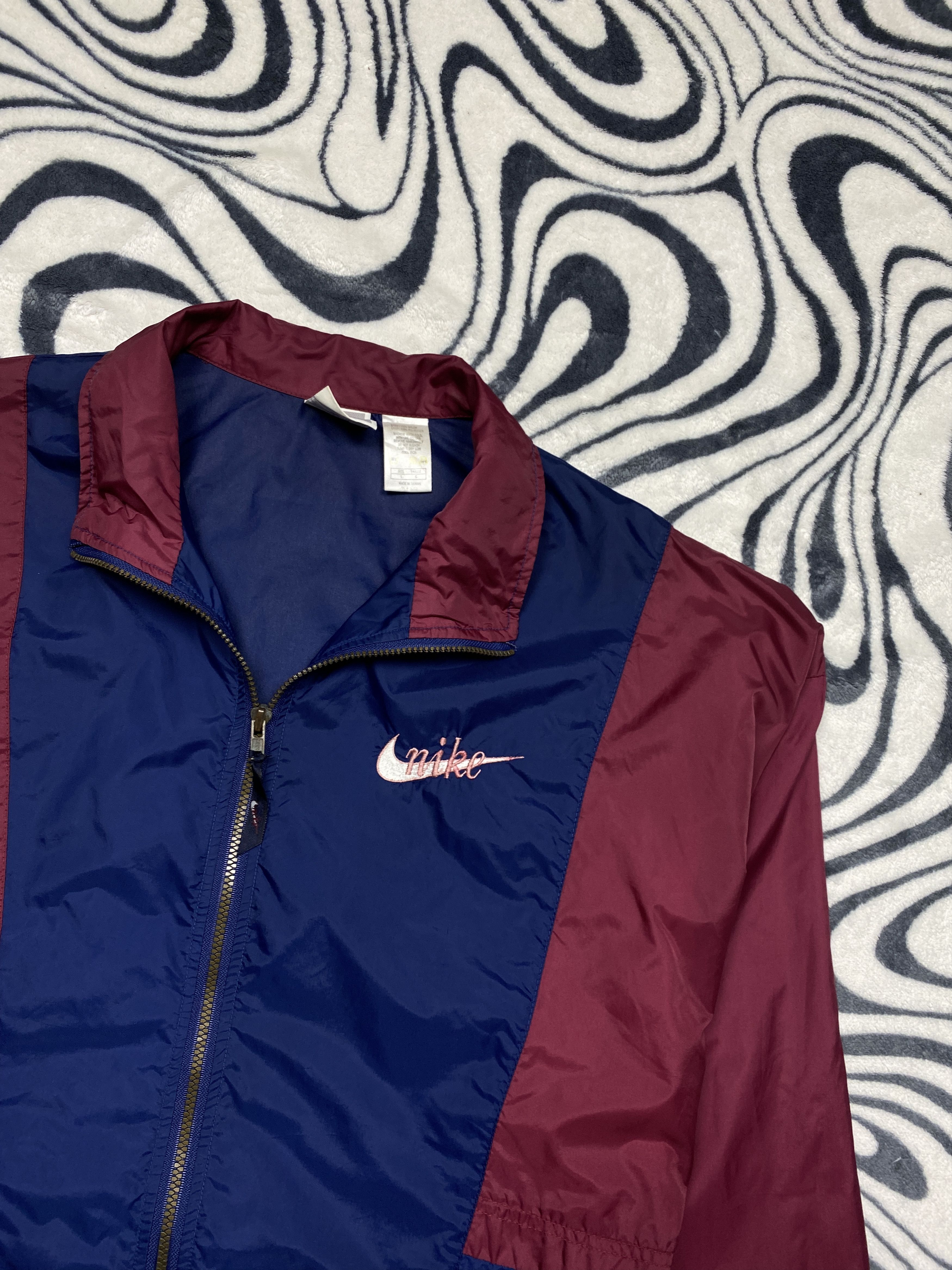 Nike Nike 90s Vintage Mens Nylon Track Top Jacket Size US L / EU 52-54 / 3 - 2 Thumbnail