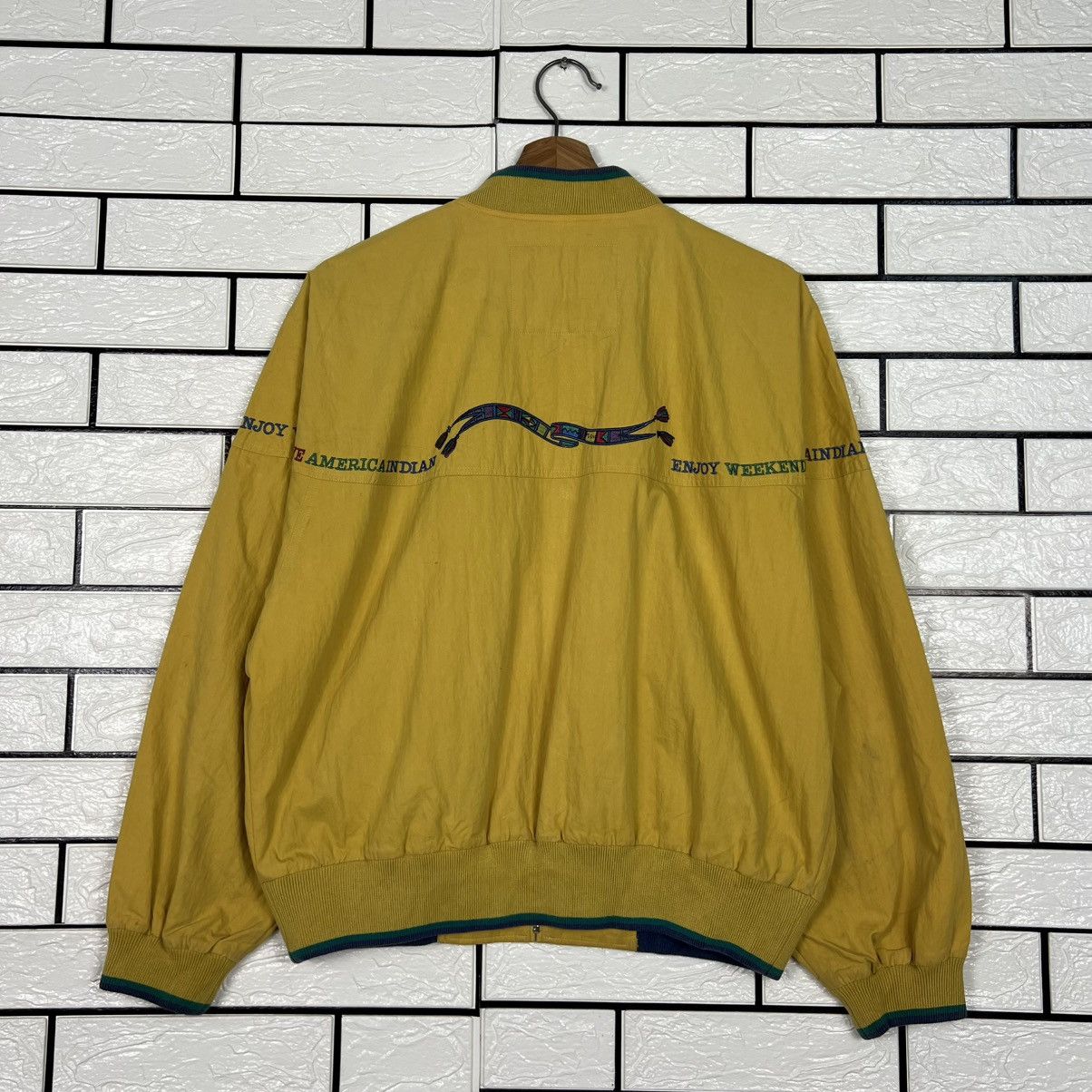 Vintage 90's NATIVE AMERICA INDIAN Yellow Bomber Jacket #4050-C184 Size US S / EU 44-46 / 1 - 18 Thumbnail
