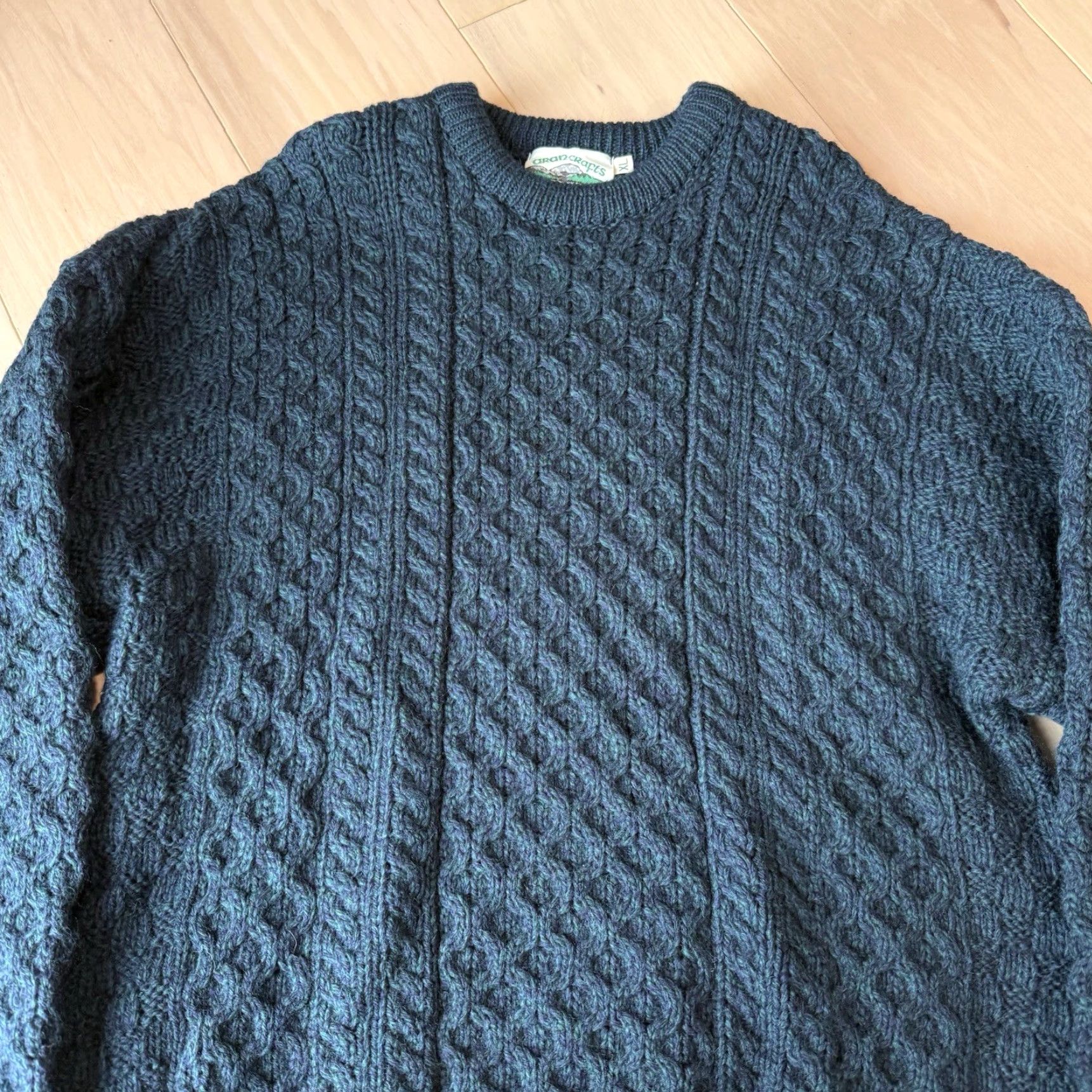 Vintage VINTAGE Aran Crafts Cable Knit Sweater XL Green Wool Ireland Fisherman Winter Outdoors Men Pullover Crew Neck Size US XL / EU 56 / 4 - 3 Thumbnail
