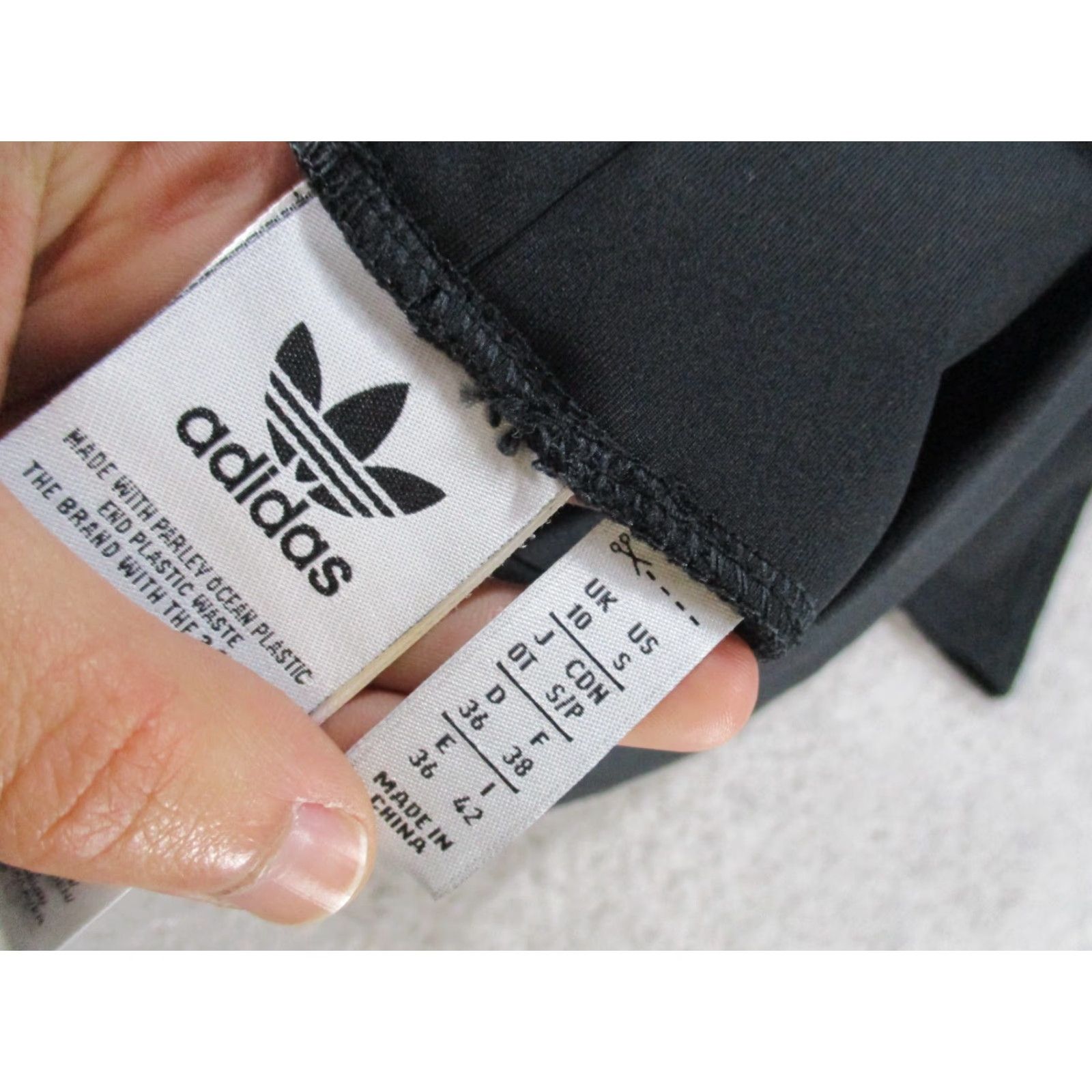 Adidas VINTAGE Adidas Leggings Womens Small Activewear Compression Fitness Black 90s Athleisure Womens Size 28" / US 6 / IT 42 - 7 Thumbnail