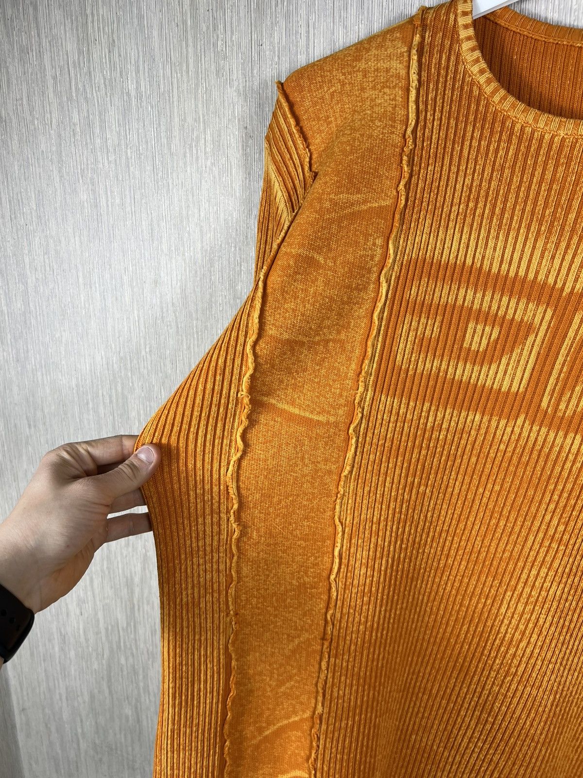 Diesel Vintage 90s Diesel slim knit spray y2k logo sweater ribbed Size US L / EU 52-54 / 3 - 7 Thumbnail