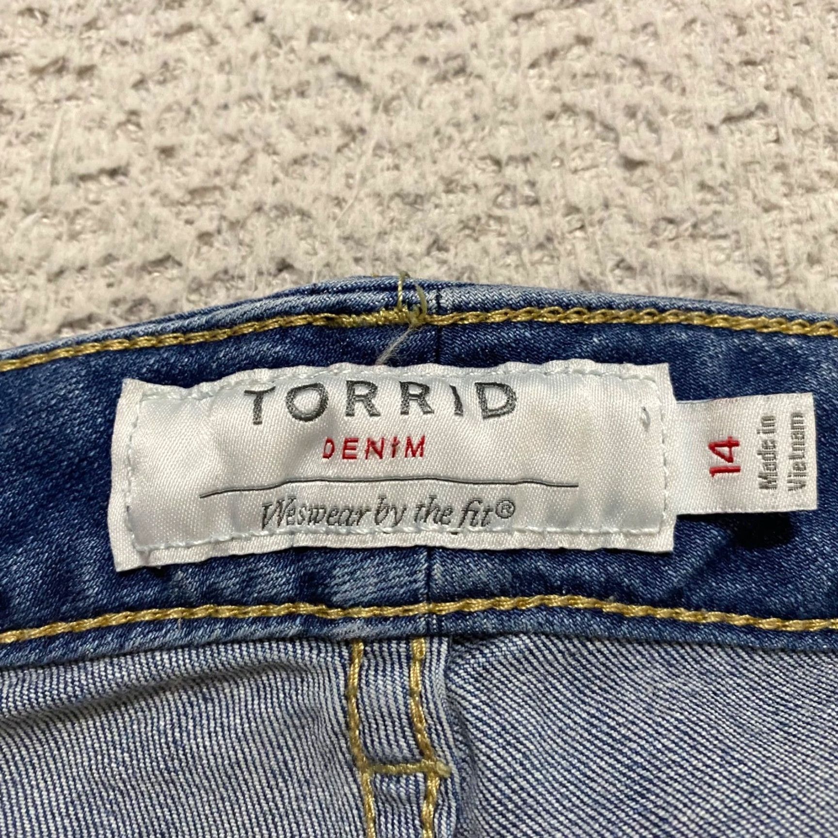 Torrid Torrid Jeans Women Blue Medium Wash Skinny Mid Rise 14 5-Pocket Denim Embroidered Stretch Size 36" / US 14 / IT 50 - 3 Thumbnail