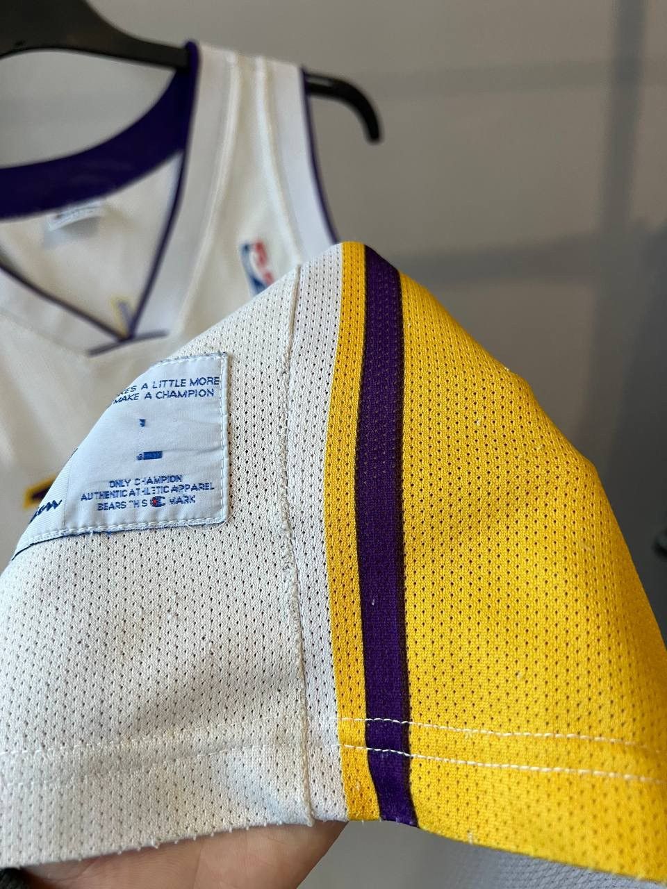 NBA VINTAGE LOS ANGELES LAKERS #8 BRYANT BASKETBALL JERSEY SZ L Size US L / EU 52-54 / 3 - 13 Thumbnail