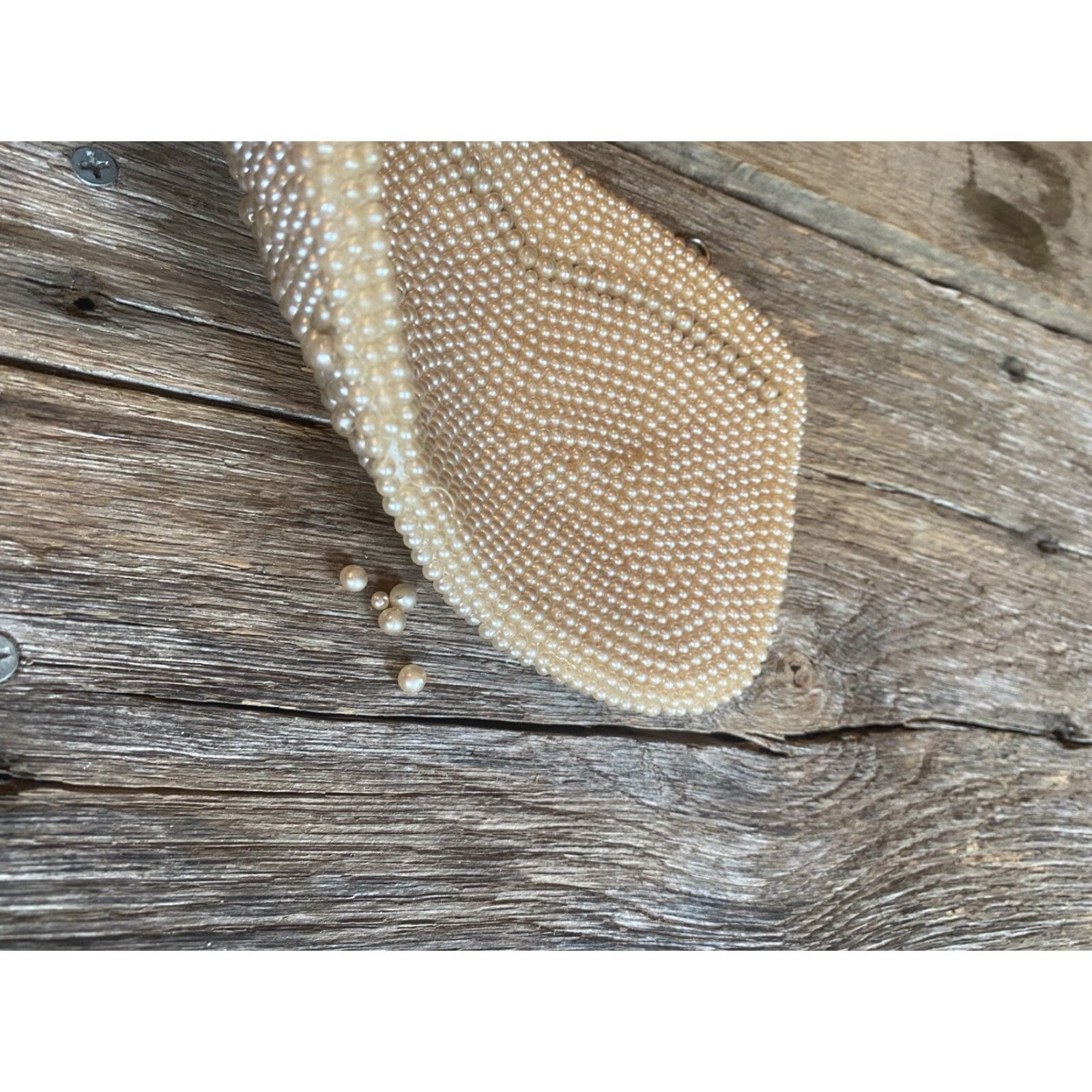 Vintage VINTAGE Sarne California Pearl Handbeaded Zip Clutch Handbag Japan Clutch Ivory Art Deco Beaded 1940s Formal Women's/Girls? Size ONE SIZE - 4 Thumbnail