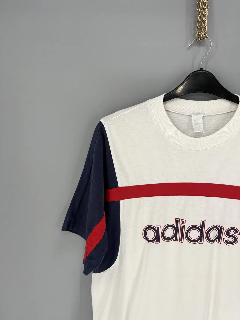 Adidas Adidas vintage T-Shirts big logo Size US XL / EU 56 / 4 - 5 Thumbnail
