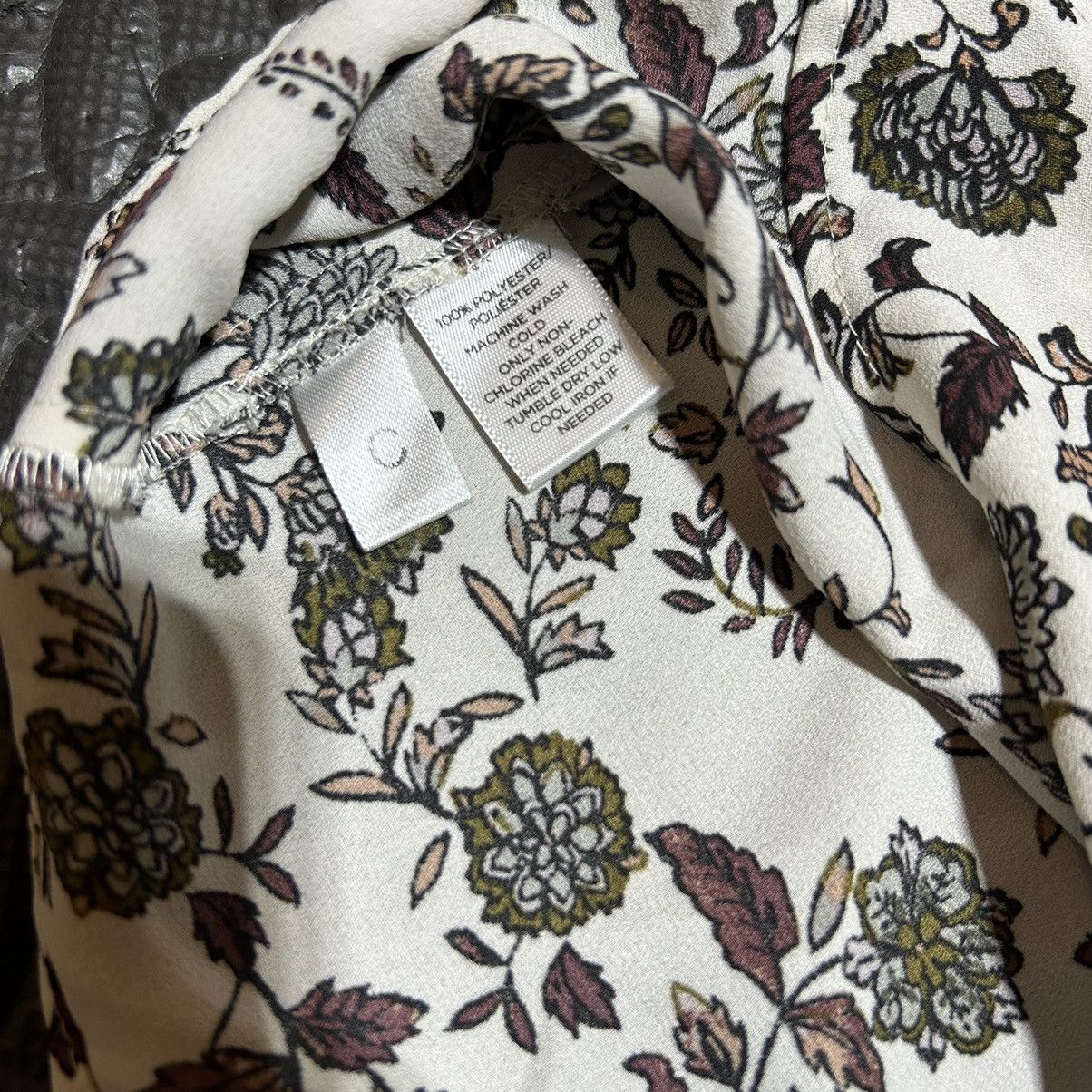 Ann Taylor × Loft Ann Taylor LOFT Petite Blouse Button Up Floral Women’s Large Size L / US 10 / IT 46 - 9 Thumbnail