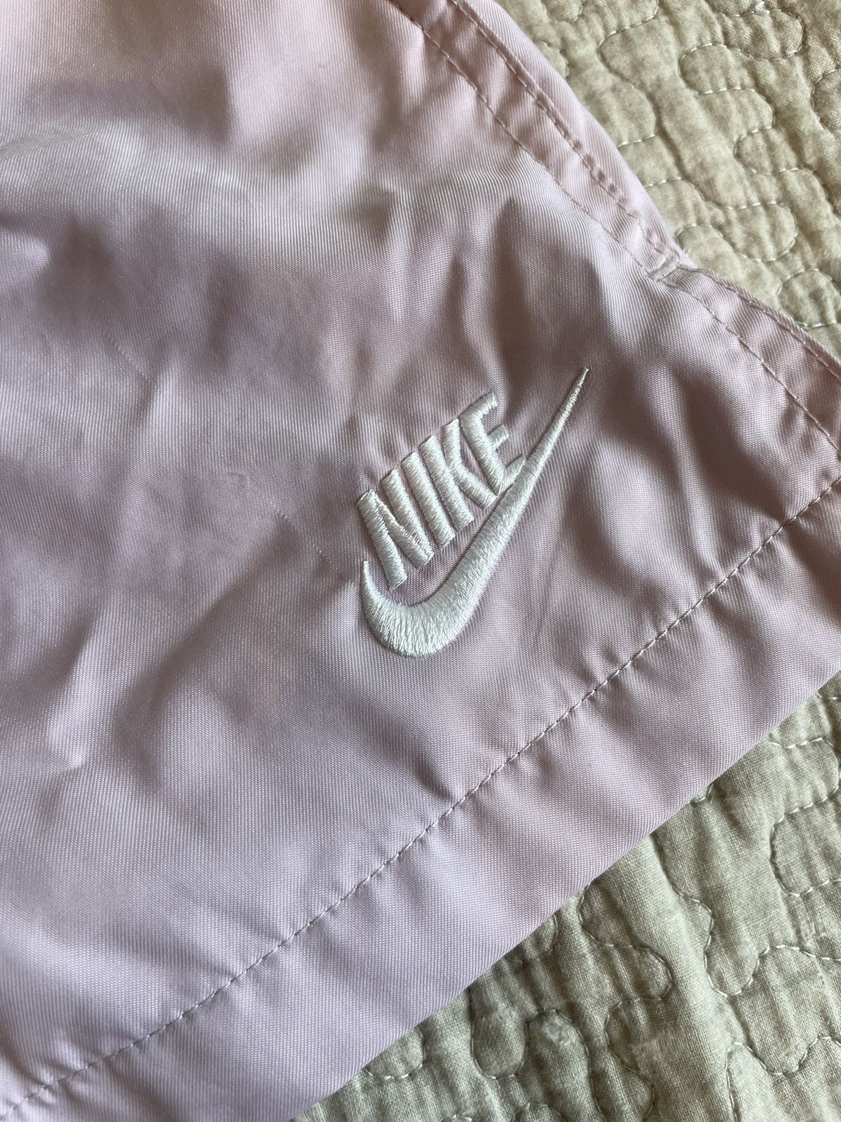 Nike Nike Pink Shorts Size Medium Size US 31 - 2 Thumbnail