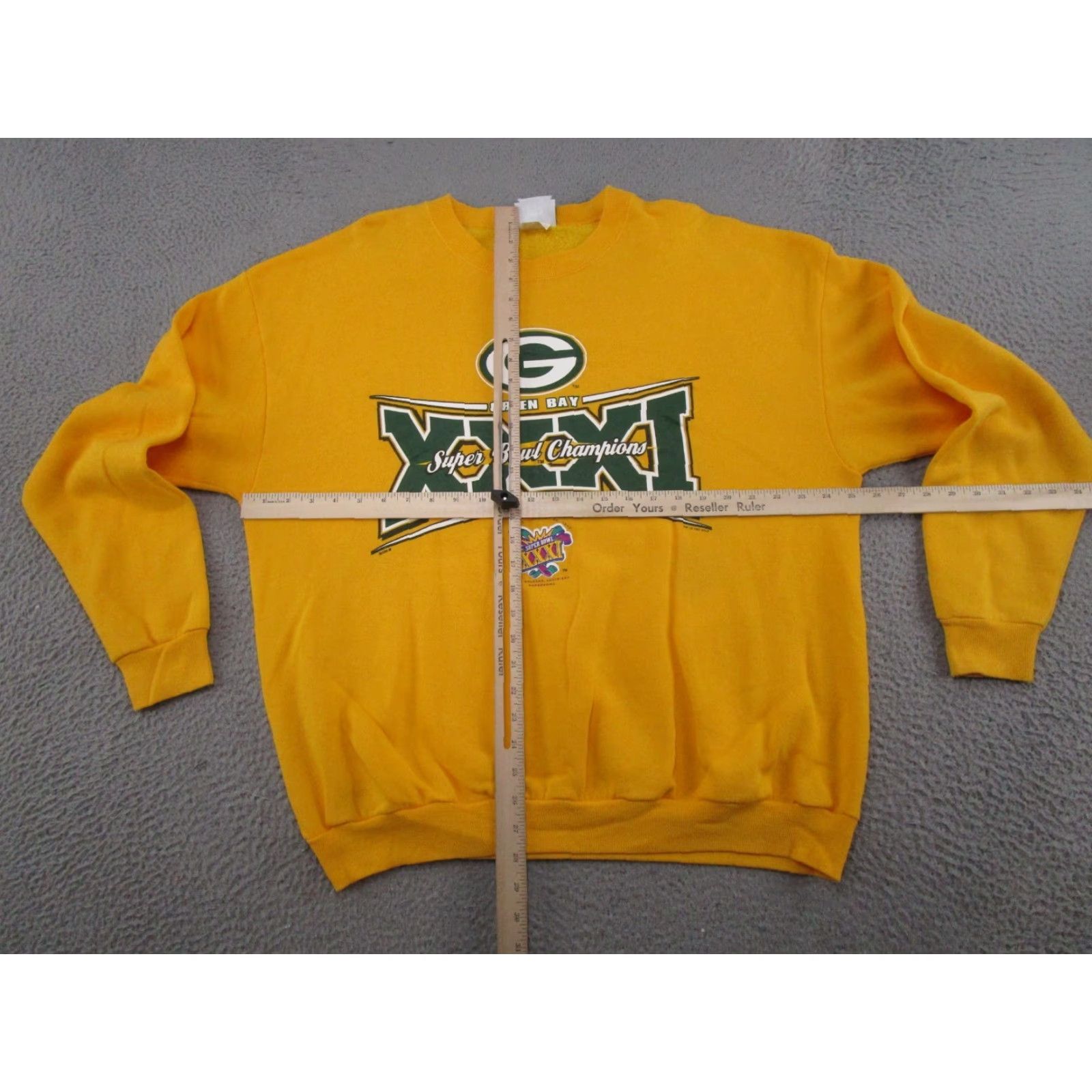 Lee VTG Lee Sweatshirt - Green Bay Packers - Gold Pullover Crewneck - XL - Vintage Sports Football - Graphic Print - All Seasons - Men - Cotton Fleece Size US XL / EU 56 / 4 - 6 Thumbnail