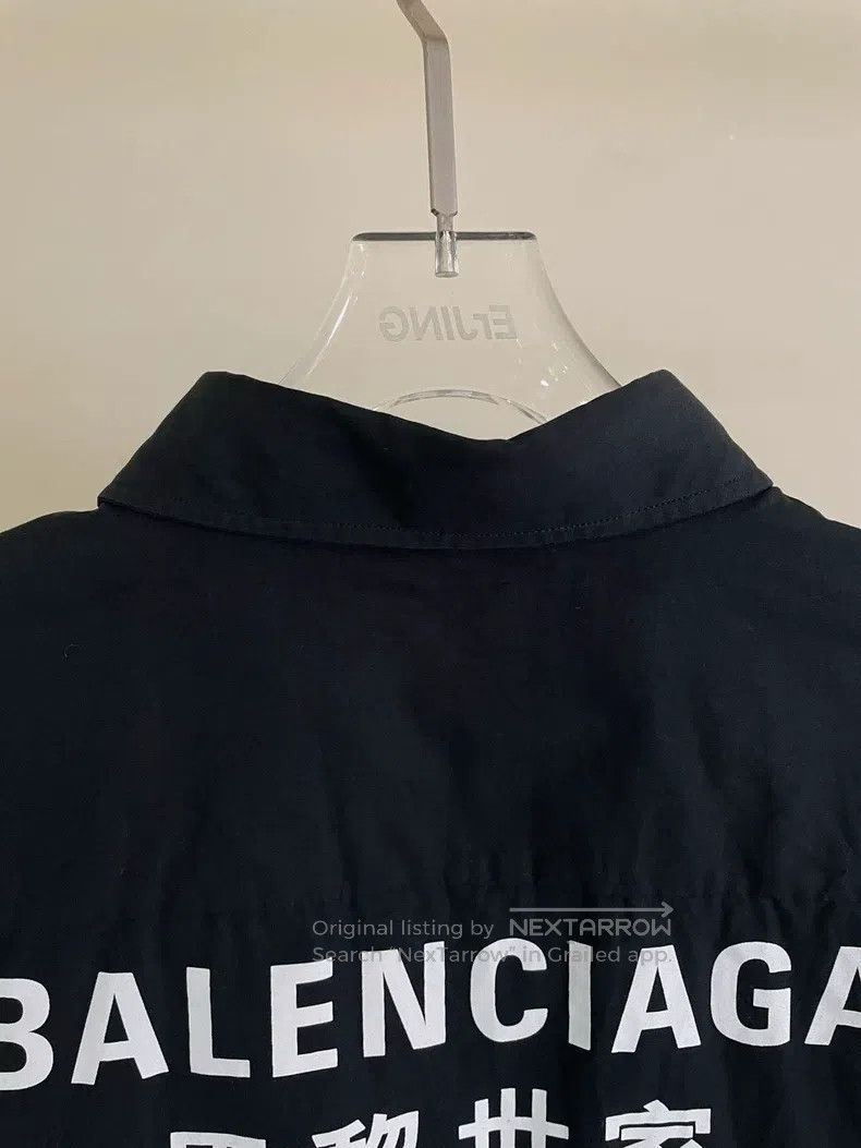 Balenciaga Balenciaga size 39 Multilingual Logo Printed Black Jacket Size US M / EU 48-50 / 2 - 7 Thumbnail