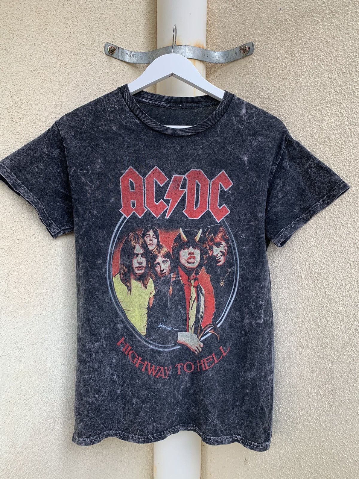 AC/DC AC/DC HIGHWAY TO HELL T-shirt Band Tees Rare Size US M / EU 48-50 / 2 - 1 Thumbnail