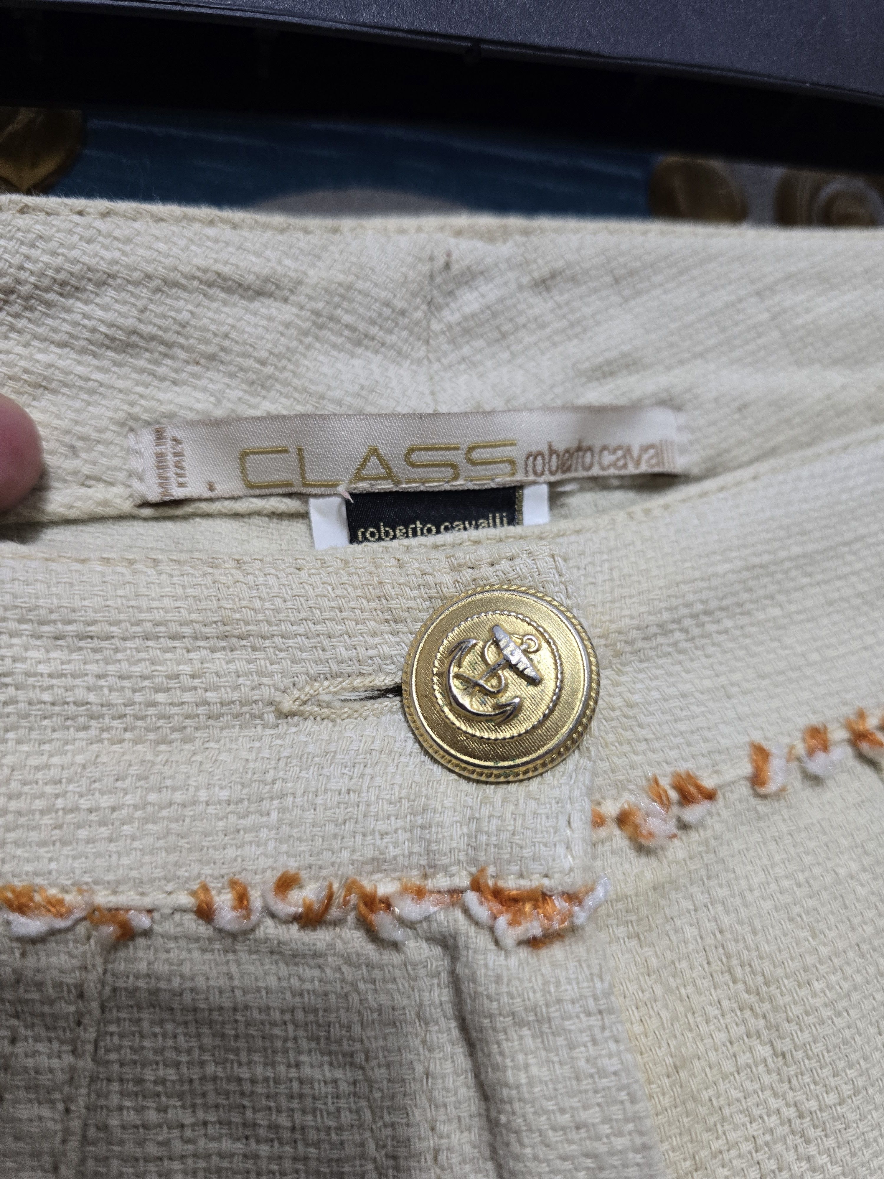 Roberto Cavalli Class Roberto Cavalli trousers,gold-tone buttons.VINTAGE Size 27" / US 4 / IT 40 - 3 Thumbnail