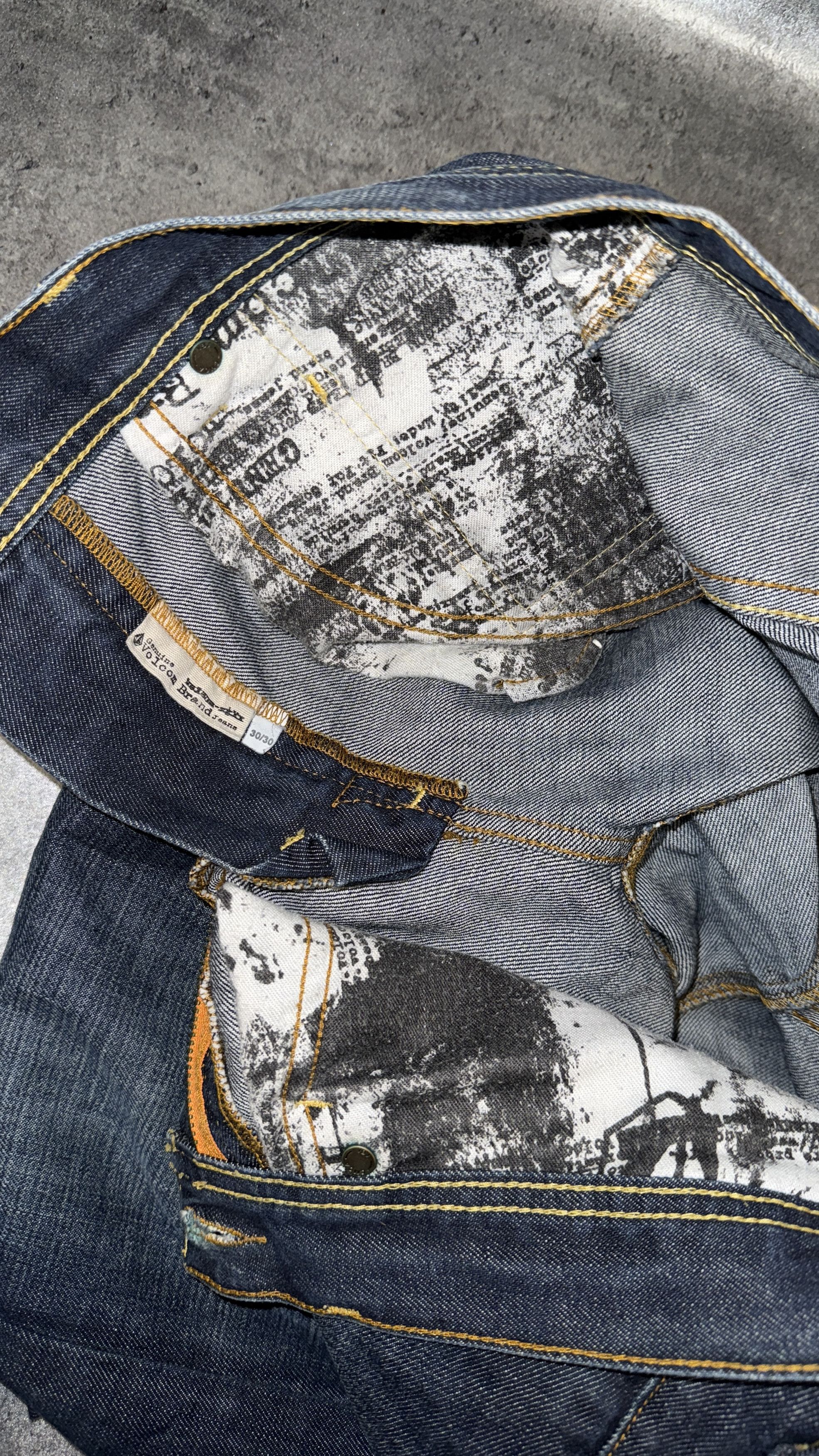 Volcom Volcom vintage curved leg jeans - W30L30 Size US 30 / EU 46 - 14 Thumbnail