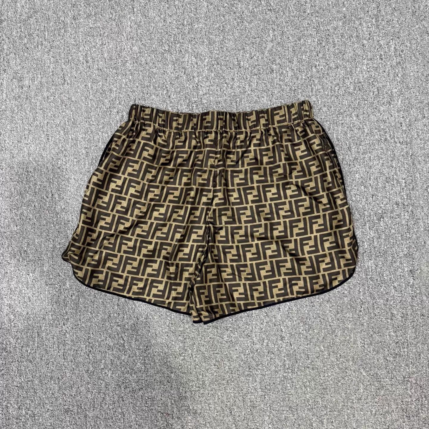 Fendi Fendi silk FF print suit 44 99 new Size US S / EU 44-46 / 1 - 7 Thumbnail