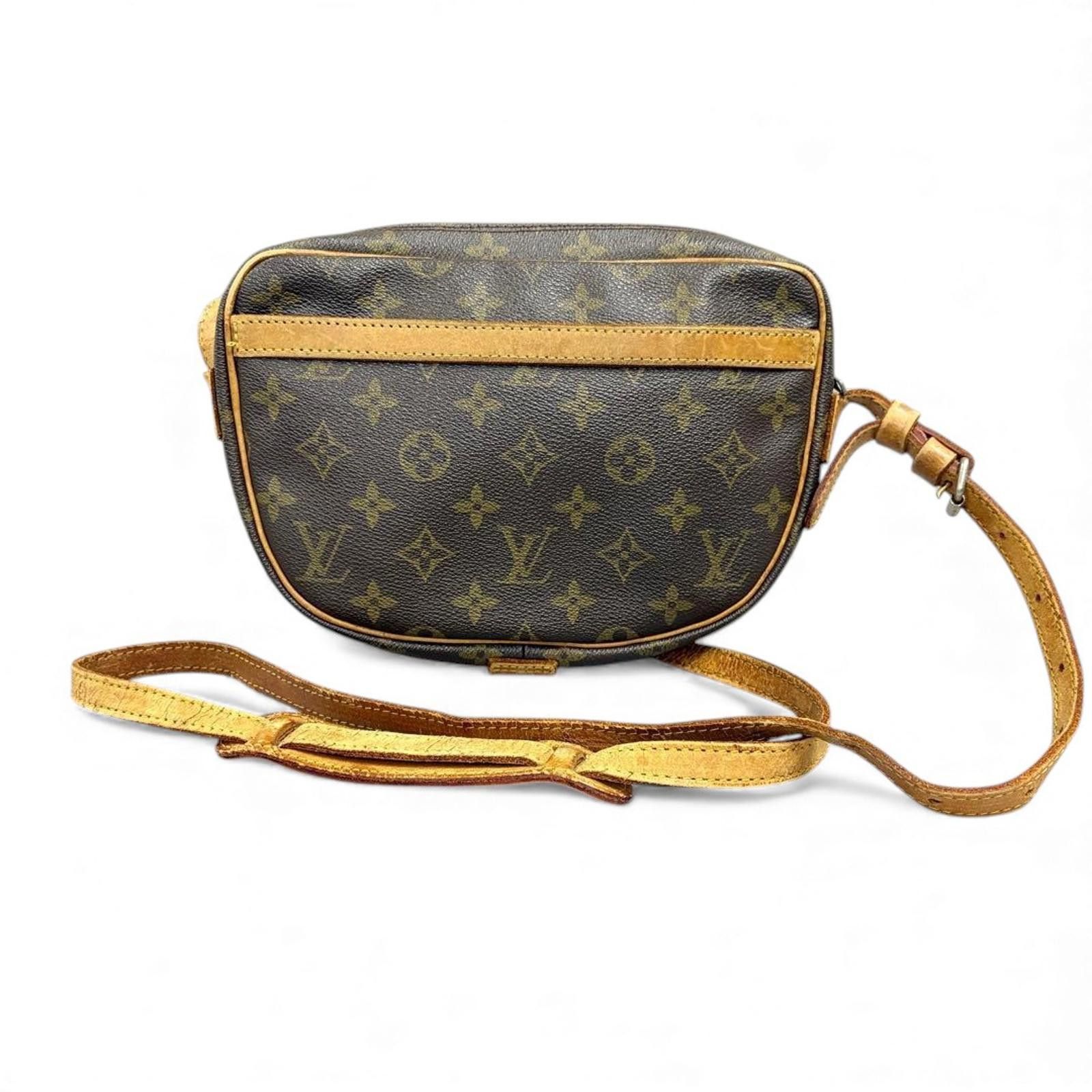 Louis Vuitton Louis Vuitton - Monogram Canvas Crossbody Bag Size ONE SIZE - 4 Thumbnail
