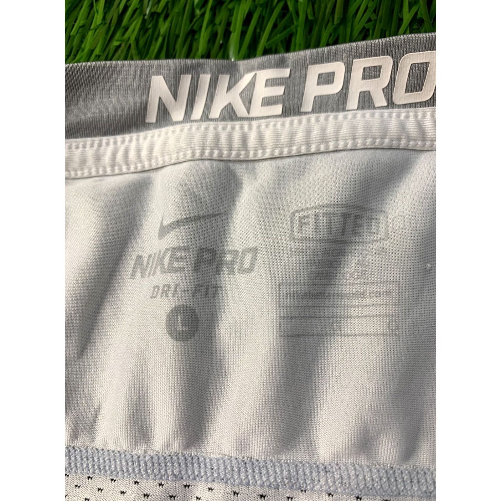 Nike Nike Pro Dri-Fit Original Men Compression Sport Training Shirt Jersey Tee L White and Gray Crew Neck Short Sleeves Activewear Shirt Mens Size US L / EU 52-54 / 3 - 6 Thumbnail