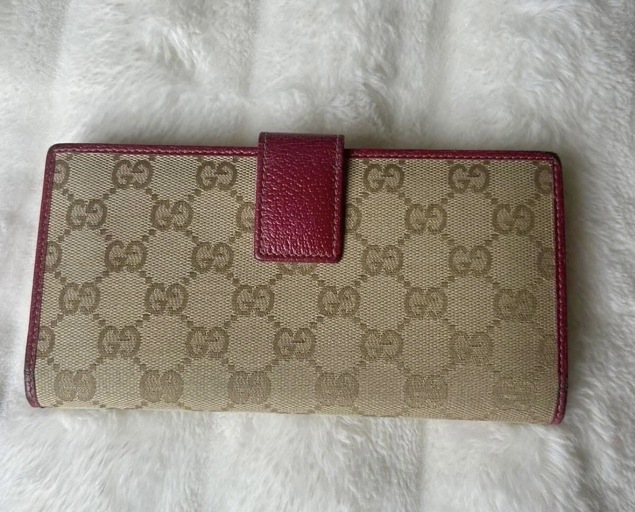 Gucci 🩷AUTHENTIC GUCCI WALLET IN BEIGE GG CANVAS HOT PINK LEATHER🩷 Size ONE SIZE - 2 Thumbnail