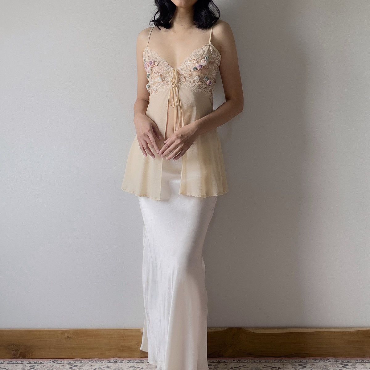 Victoria's Secret Victoria’s Secret Cream Silk Chiffon Camisole (S) Size S / US 4 / IT 40 - 10 Thumbnail