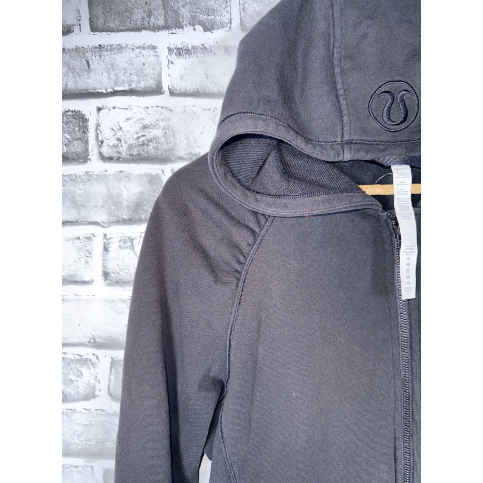 Lululemon LULULEMON Black Full Zip Hoodie Jacket Womens 10 Black Full Zip Hoodie Jacket Women 10 Size L / US 10 / IT 46 - 6 Thumbnail