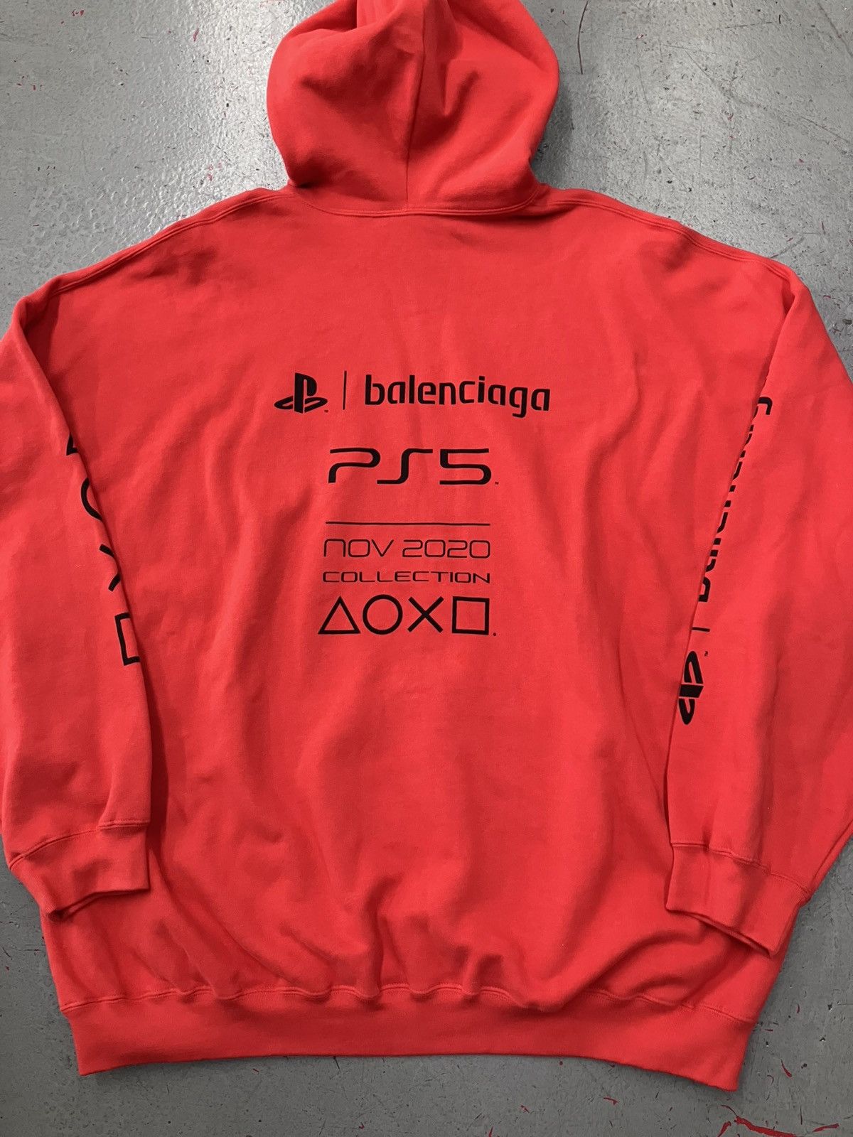 Balenciaga × Playstation NEW Balenciaga x Playstation 5 Hoodie Medium (oversized) Size US M / EU 48-50 / 2 - 7 Thumbnail