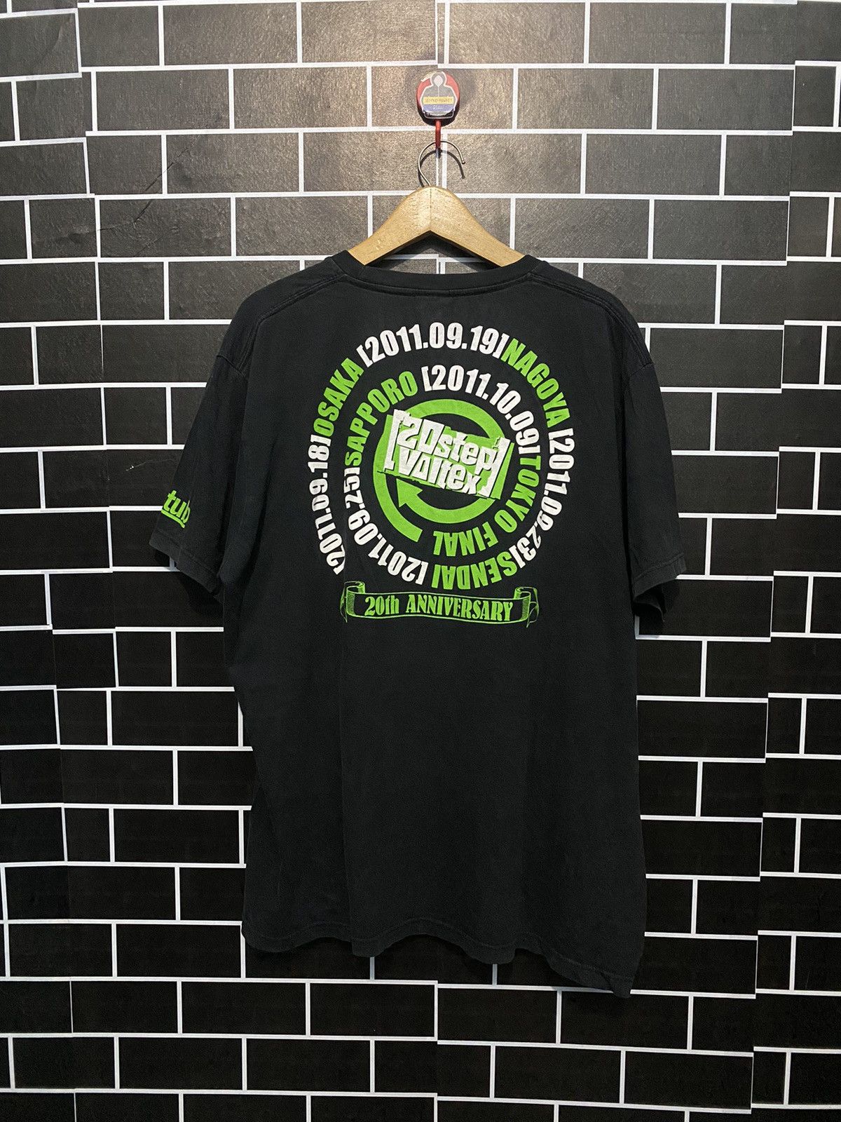 Band Tees × Japanese Brand Studio 696 Milktub Anniversary 20th tshirt Size US XXL / EU 58 / 5 - 4 Thumbnail