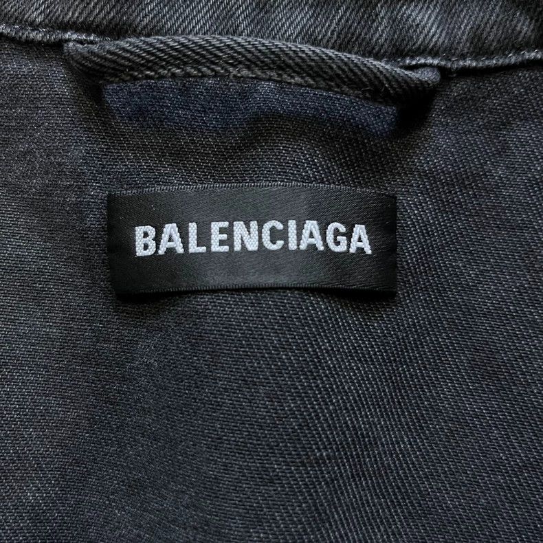 Balenciaga Balenciaga Black neckline colored letters embroidered with Size US M / EU 48-50 / 2 - 3 Thumbnail