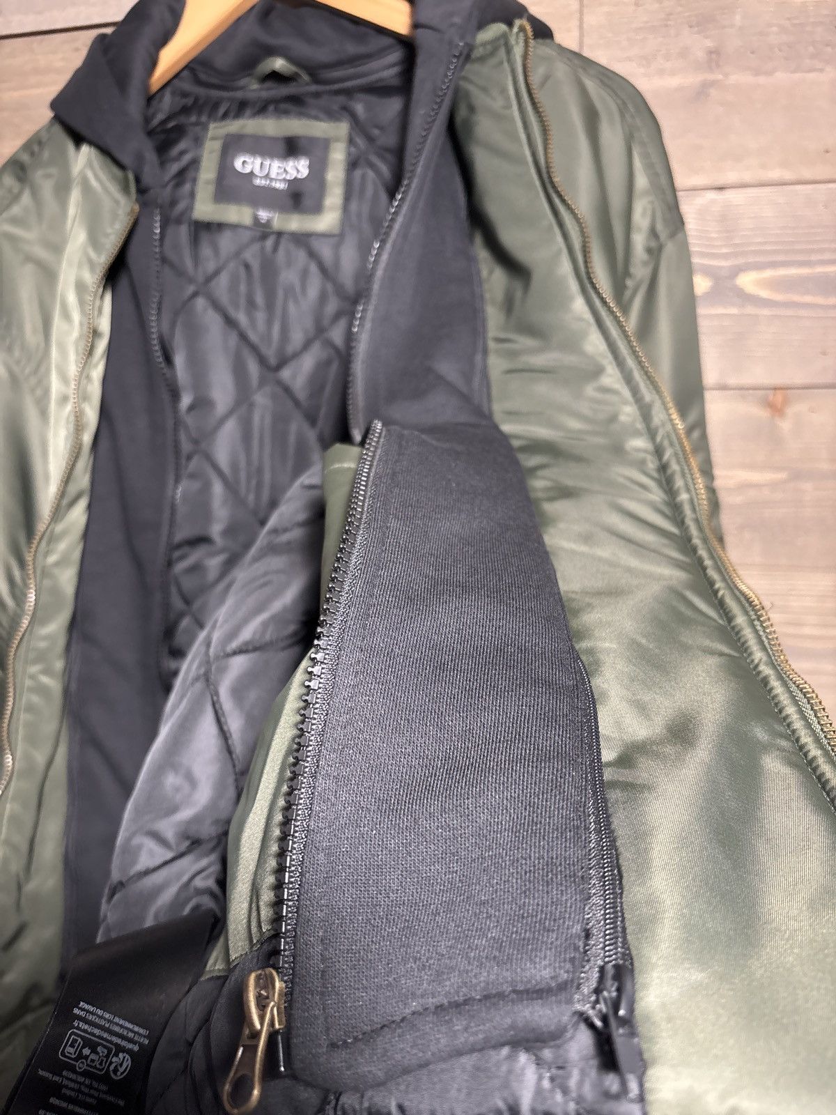 Guess Guess Bomber Jacket W/Removable Hood. Size US M / EU 48-50 / 2 - 6 Thumbnail